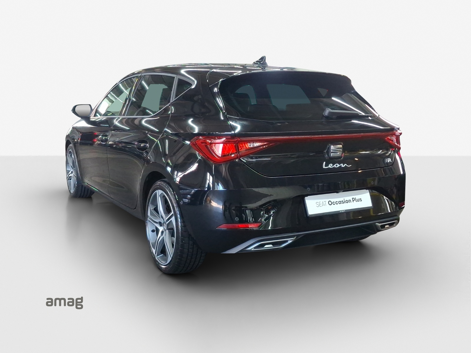 SEAT Leon 1.5 eTSI mHEV DSG FR-image-2