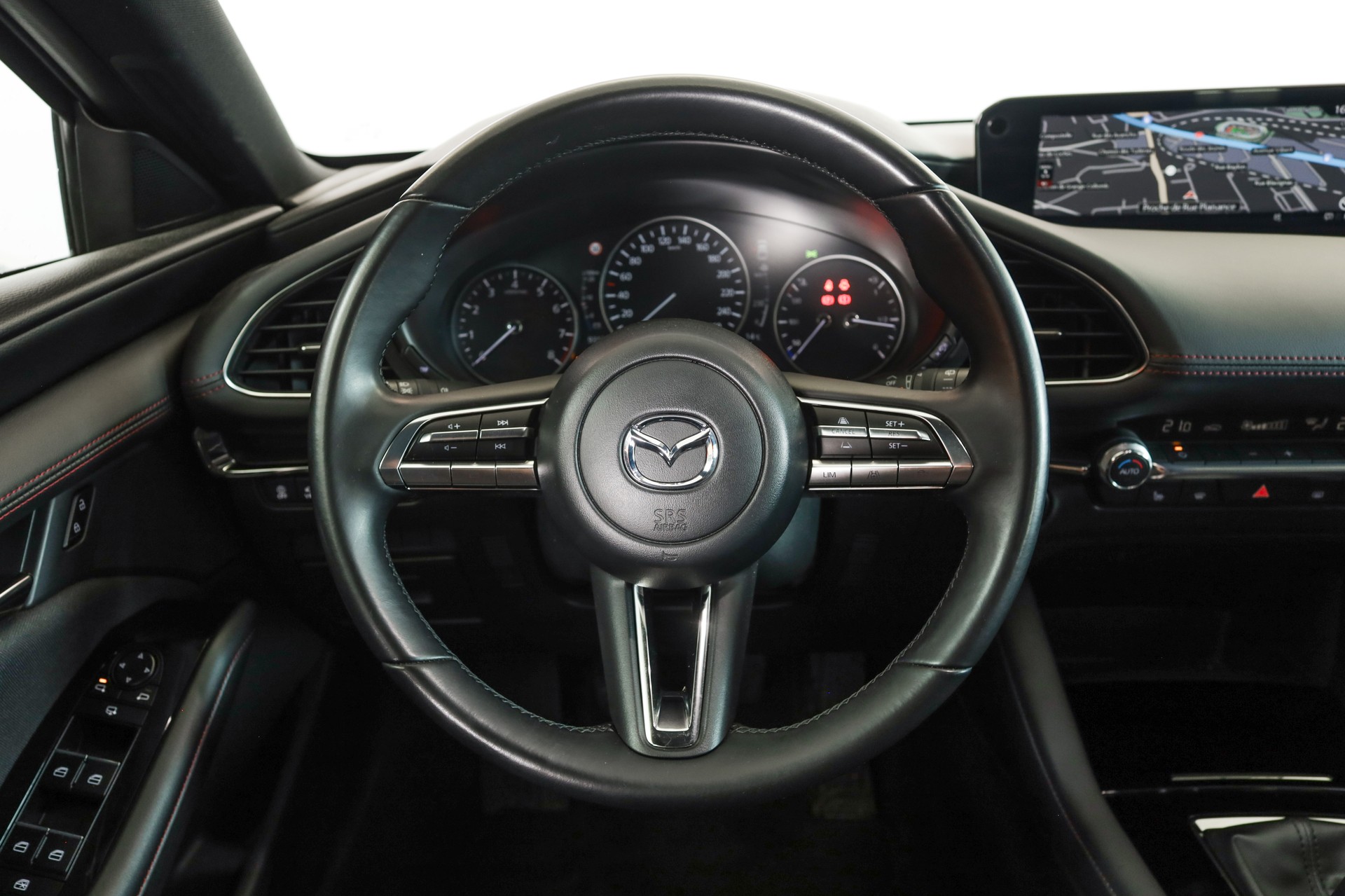 MAZDA 3 Hatchback SKYACTIV-X M Hybrid 186 Homura-image-9