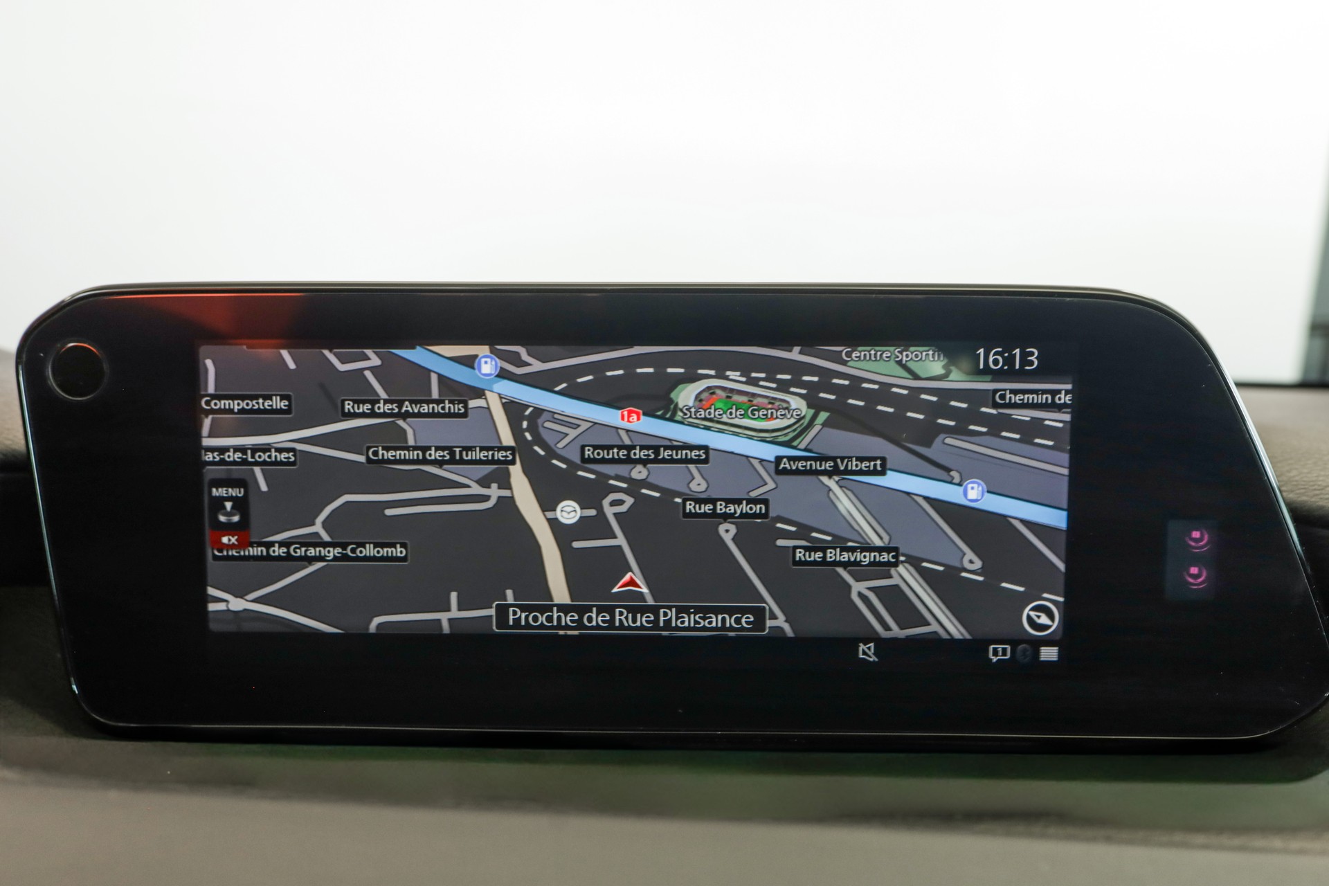 MAZDA 3 Hatchback SKYACTIV-X M Hybrid 186 Homura-image-10