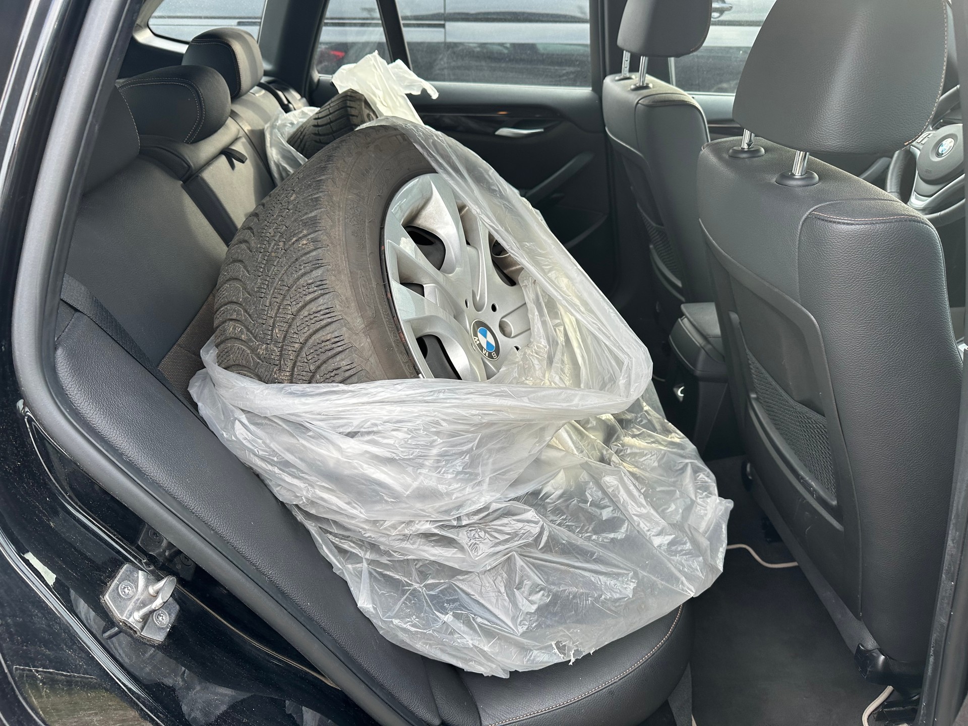 BMW X1 xDrive 25d Steptronic-image-15