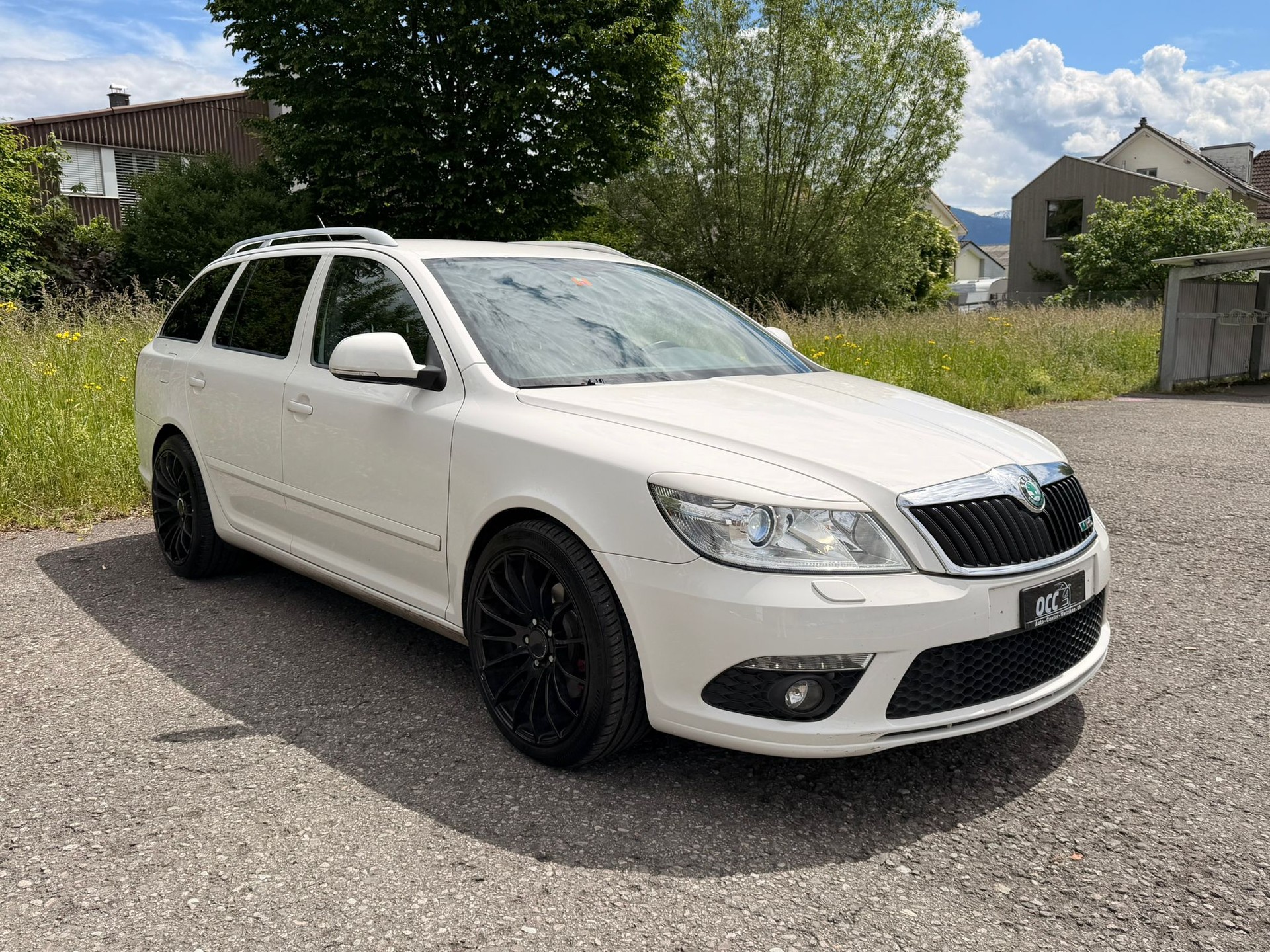SKODA Octavia Combi 2.0 TSI RS-image-0