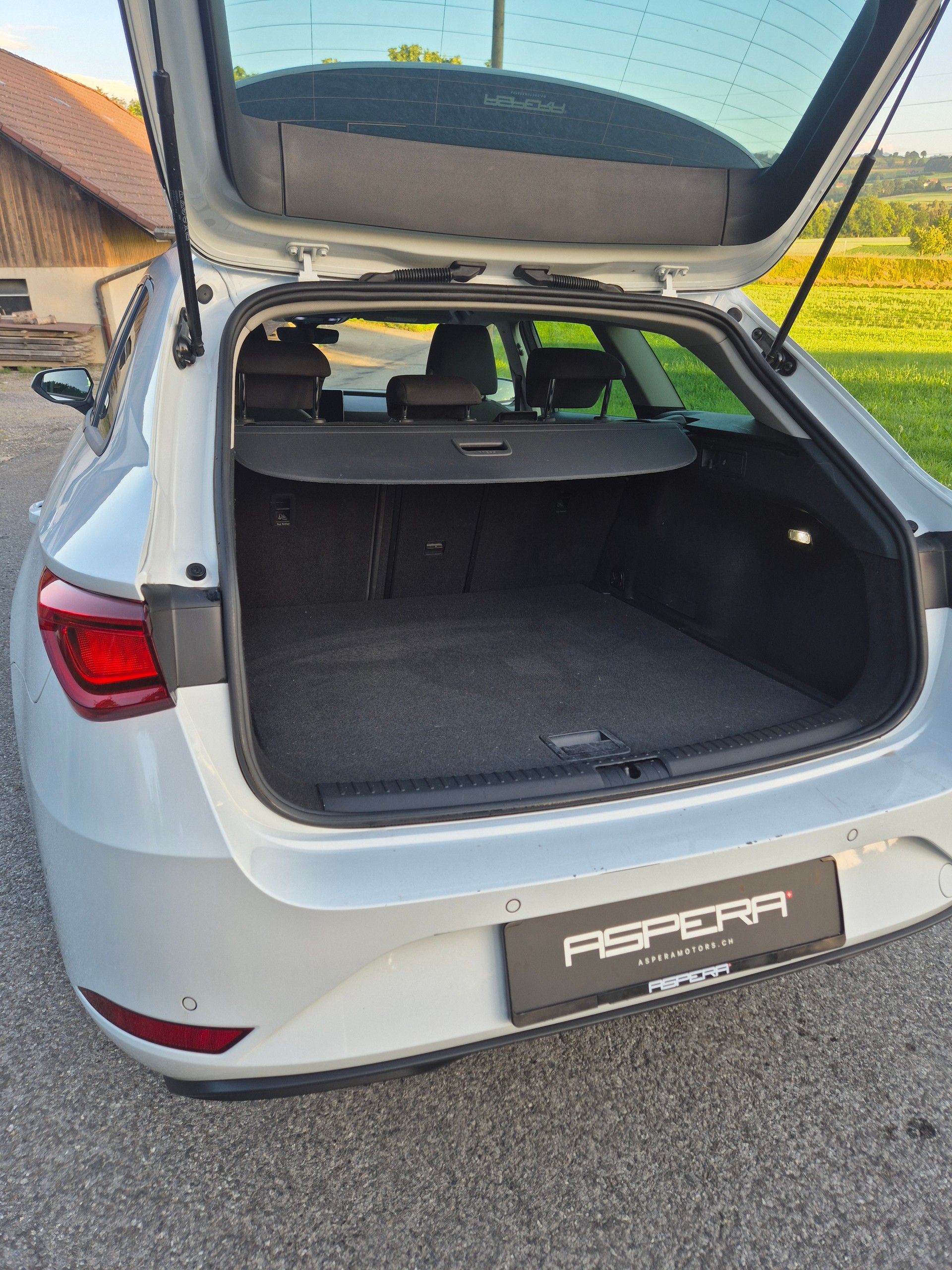 SEAT Leon ST 2.0 TDI EVO DSG Style-image-6