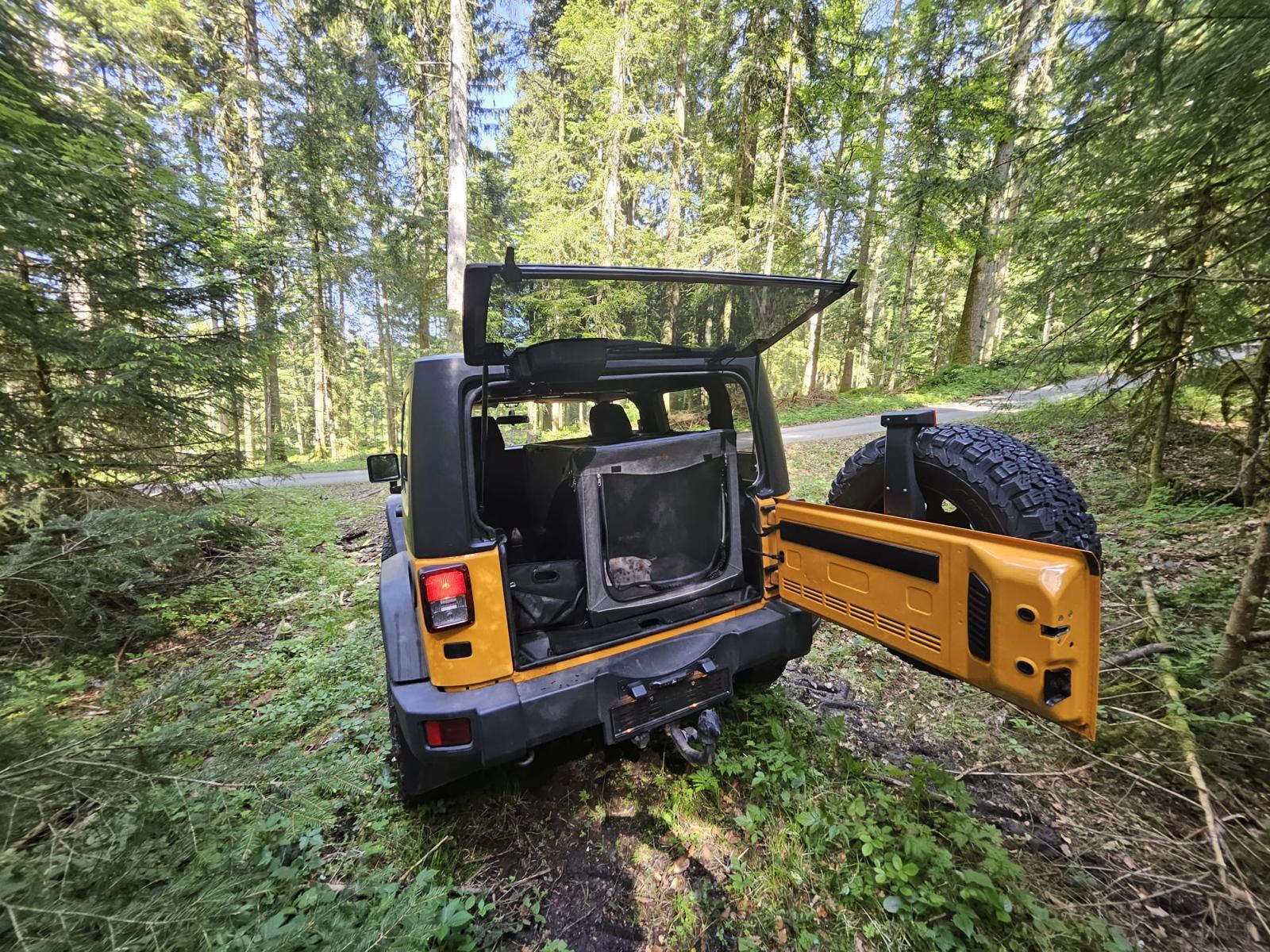 JEEP Wrangler 2.8 CRD Sport Automatic softtop-image-11