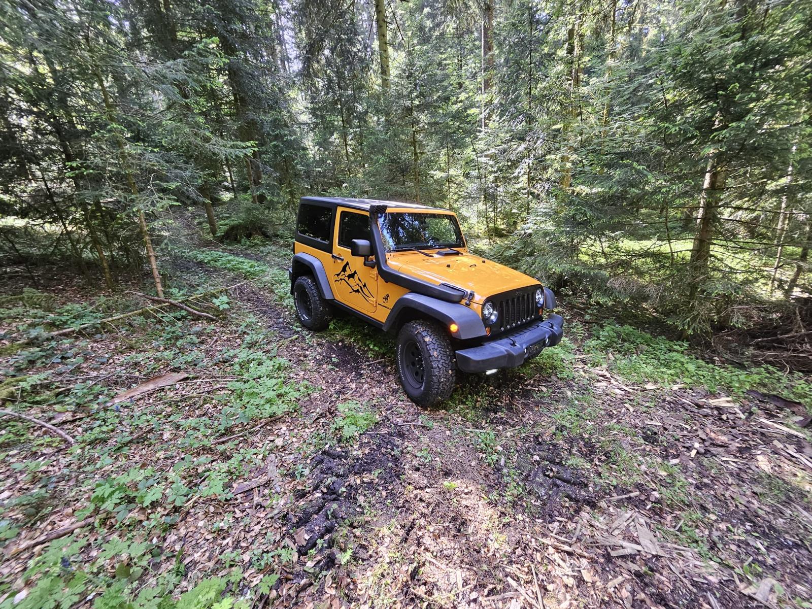 JEEP Wrangler 2.8 CRD Sport Automatic softtop-image-2