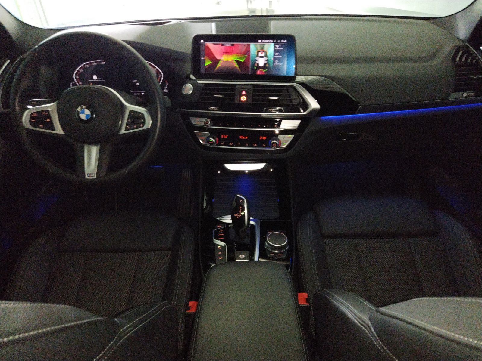 BMW X3 xDrive 48V 20d Steptronic // CH- Fahrzeug // Head-Up Display // Ambientes Licht-image-11