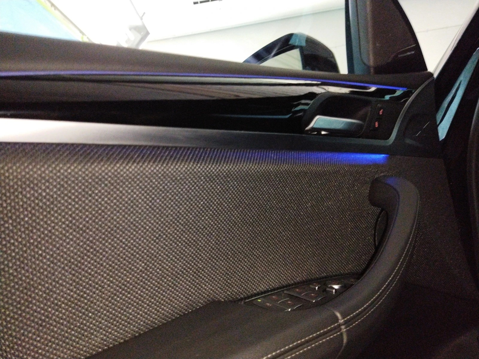 BMW X3 xDrive 48V 20d Steptronic // CH- Fahrzeug // Head-Up Display // Ambientes Licht-image-15