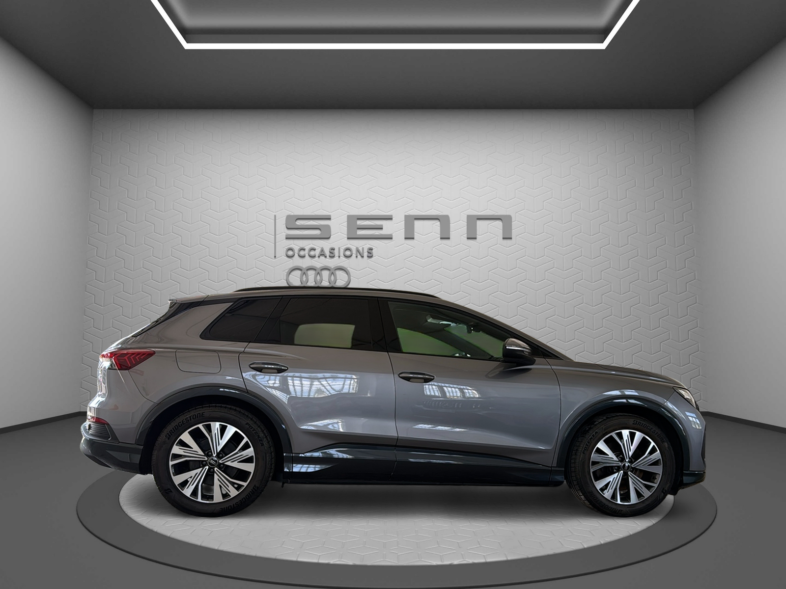 AUDI Q4 e-tron 50 quattro-image-6
