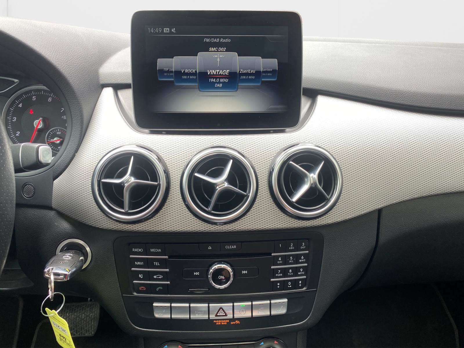 MERCEDES-BENZ B 200 Style Night-Paket 7G-DCT Vollaustattung-image-13