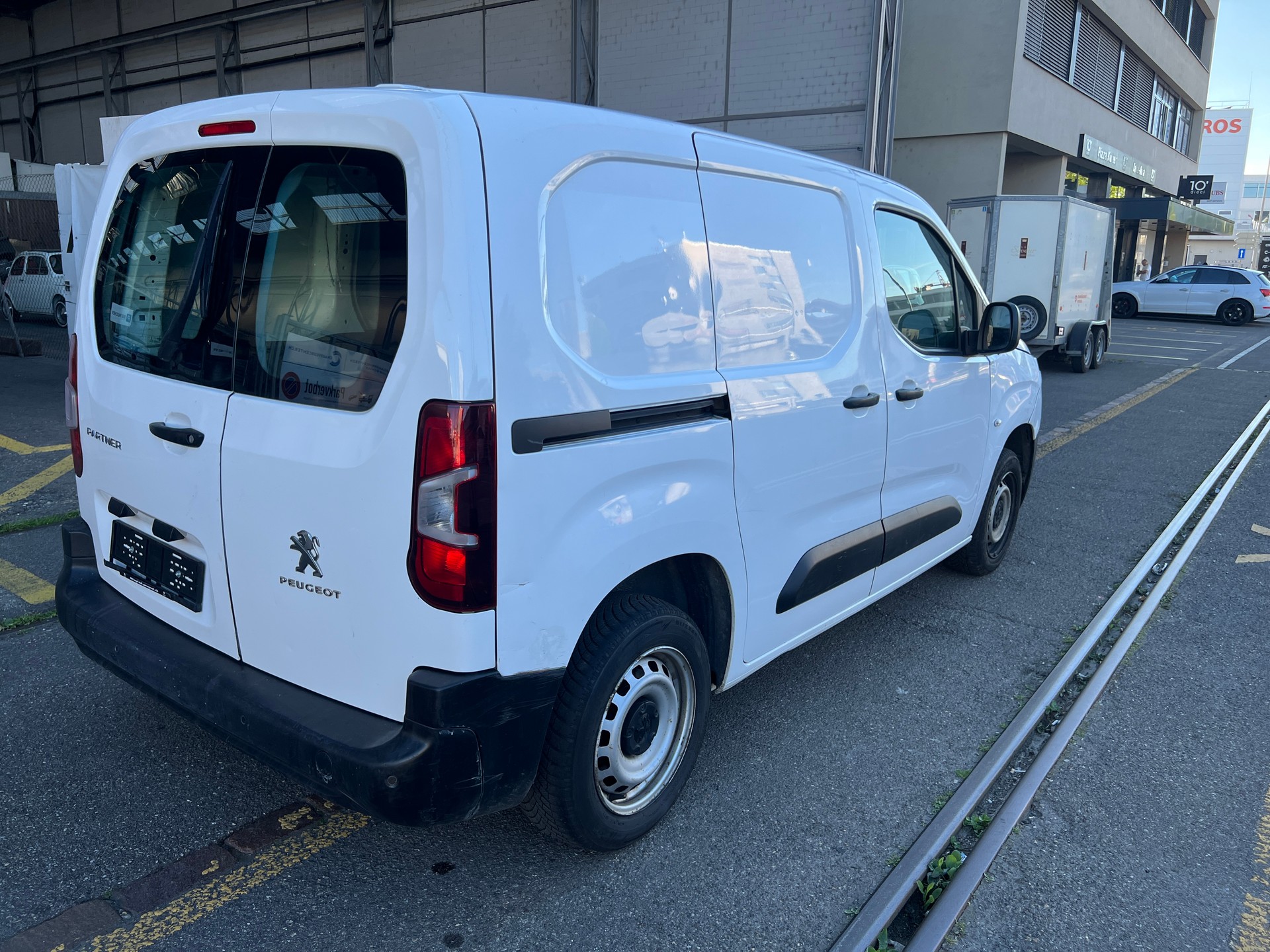 PEUGEOT Partner 1.5 Blue HDi s/s Premium 650kg-image-4