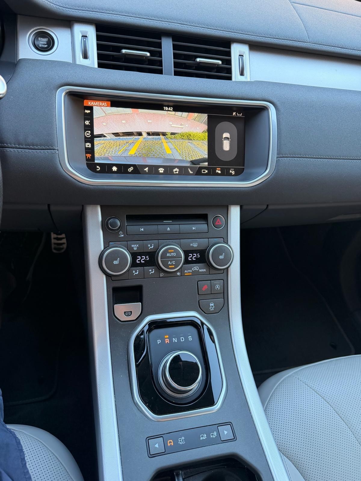 LAND ROVER Range Rover Evoque 2.0 TD4 HSE Dynamic-image-11