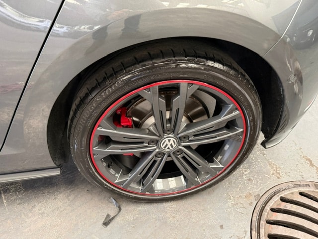 VW Golf 2.0 TSI GTI Performance DSG-image-4