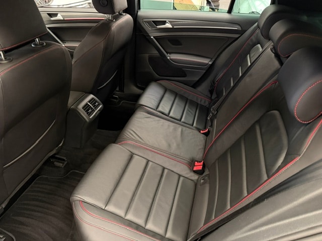 VW Golf 2.0 TSI GTI Performance DSG-image-3