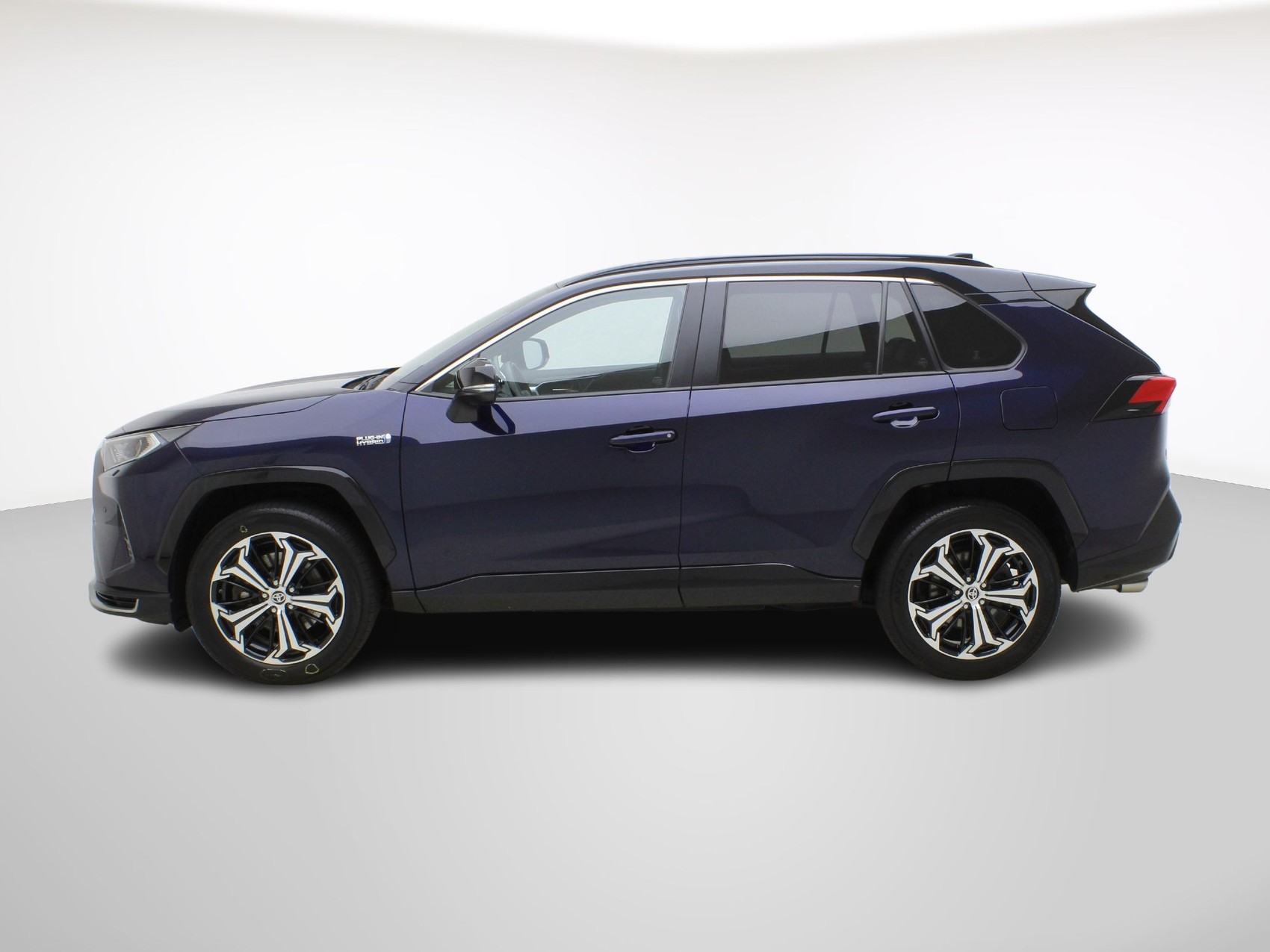 TOYOTA RAV4 2.5 Plug-In-Hybrid Platinum-showroom-element-2