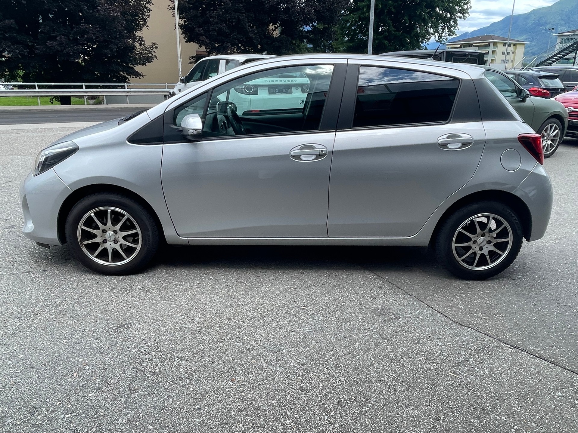 TOYOTA Yaris 1.33 Trend-image-2