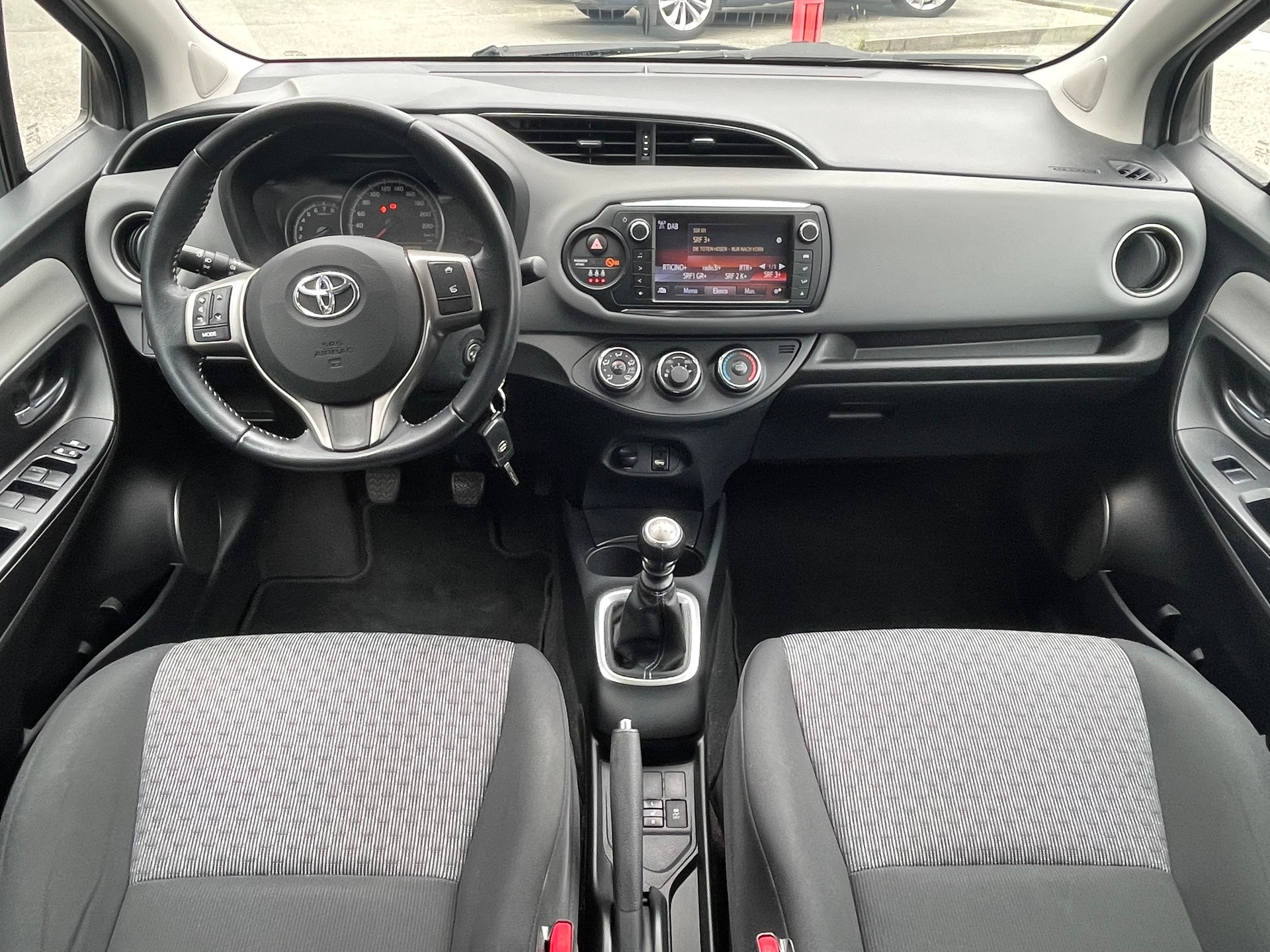 TOYOTA Yaris 1.33 Trend-image-6