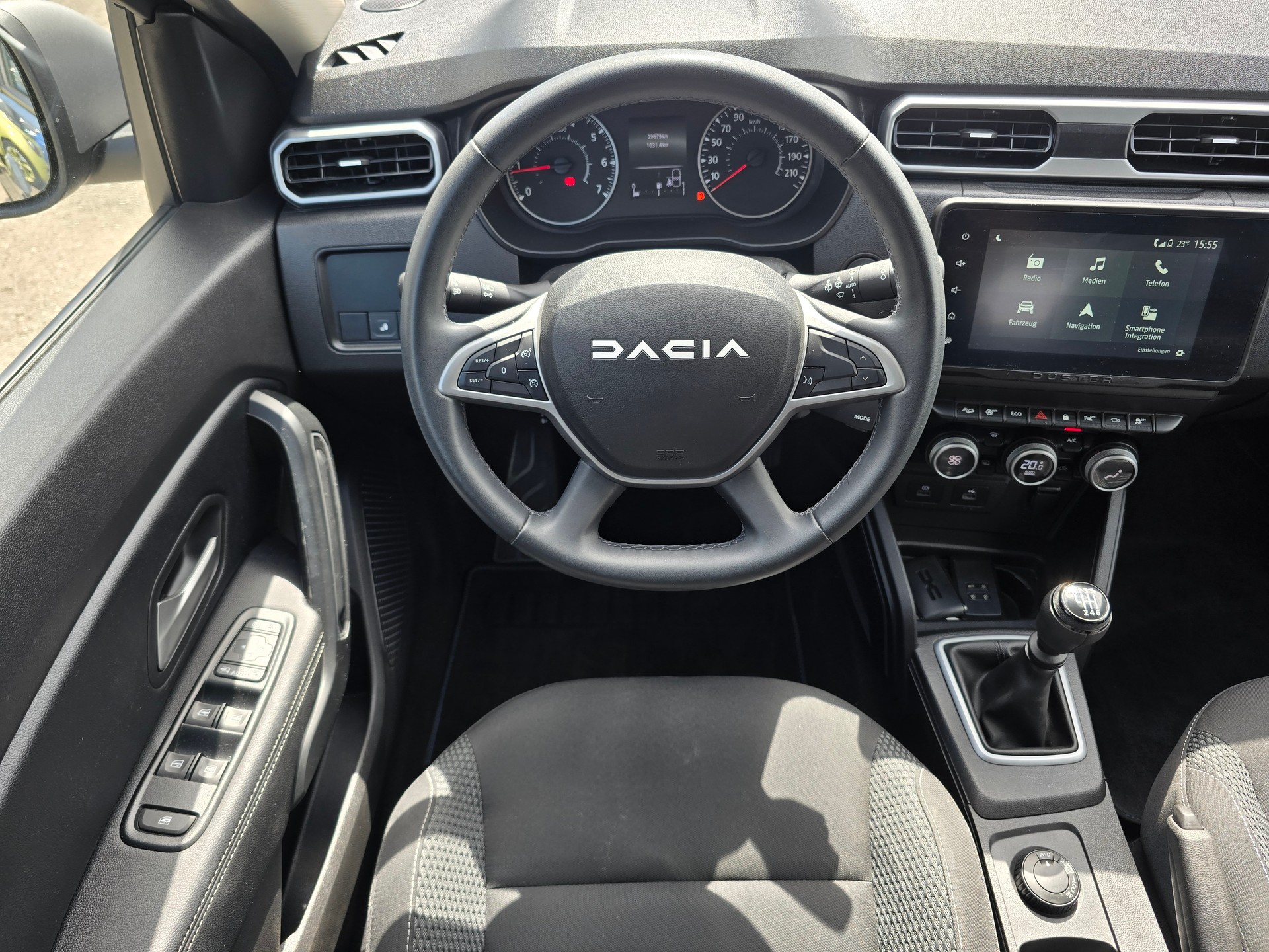 DACIA Duster TCe 150 Journey+ 4x4-image-8