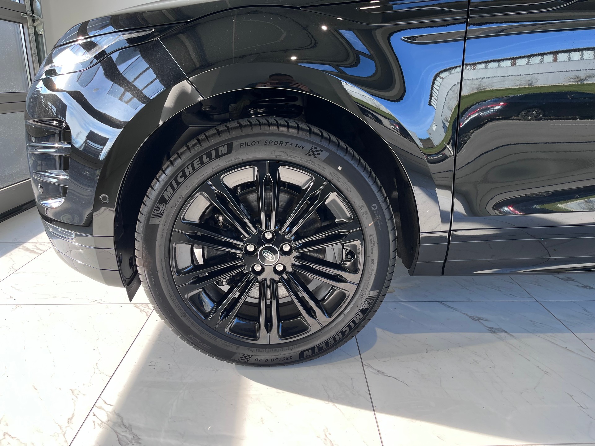 LAND ROVER Range Rover Evoque P 270e Dynamic SE AT9-image-14