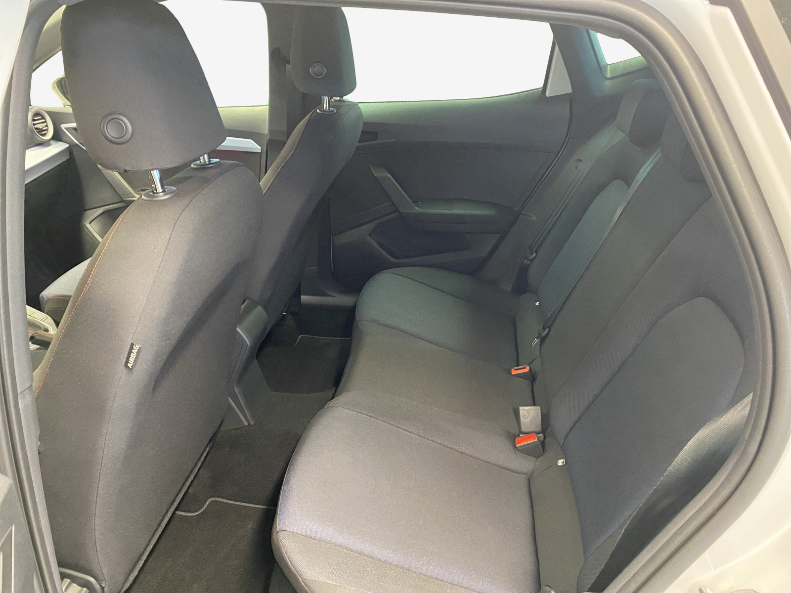 SEAT Ibiza 1.0 EcoTSI Hola FR DSG-image-11