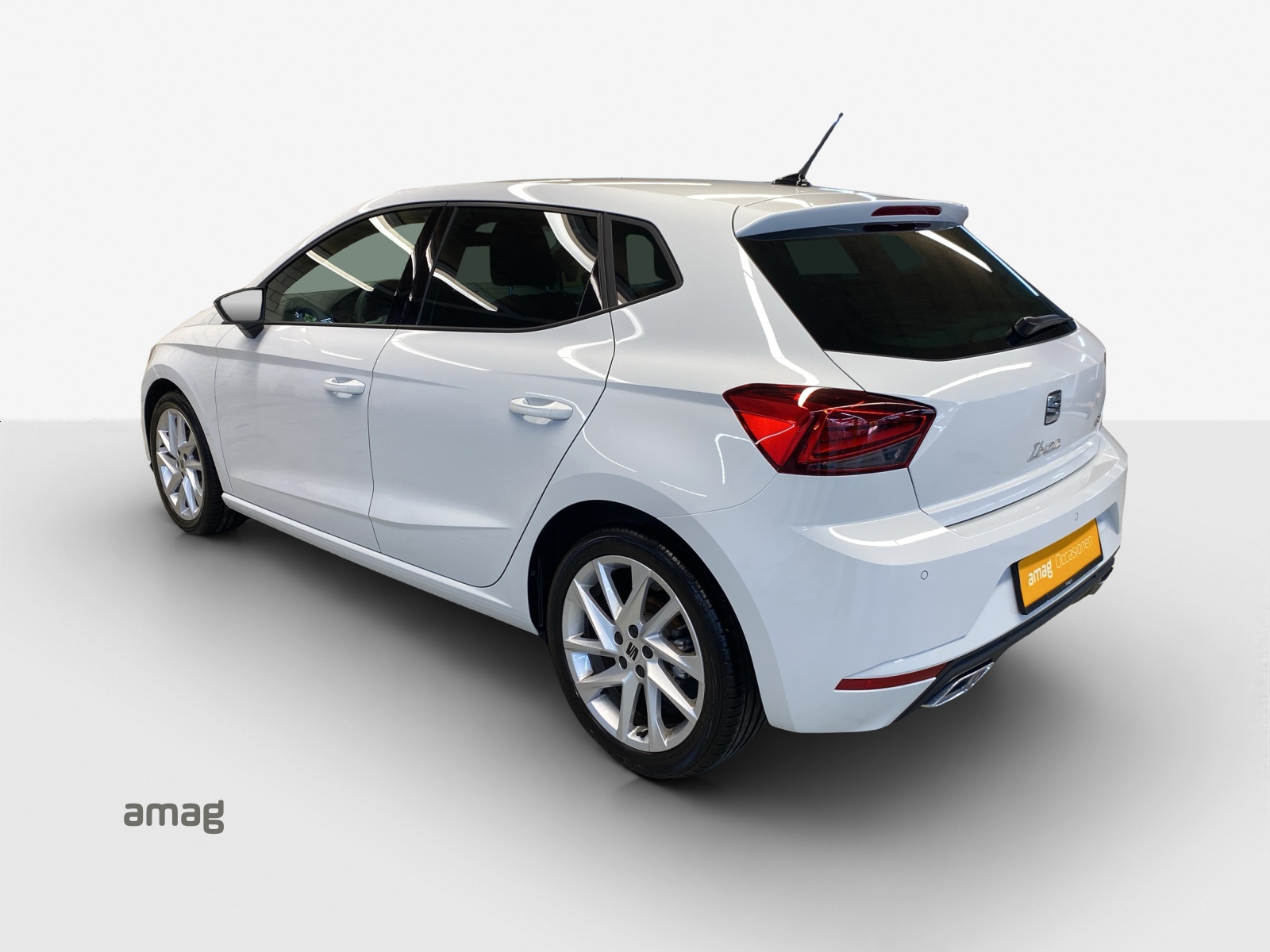 SEAT Ibiza 1.0 EcoTSI Hola FR DSG-image-2