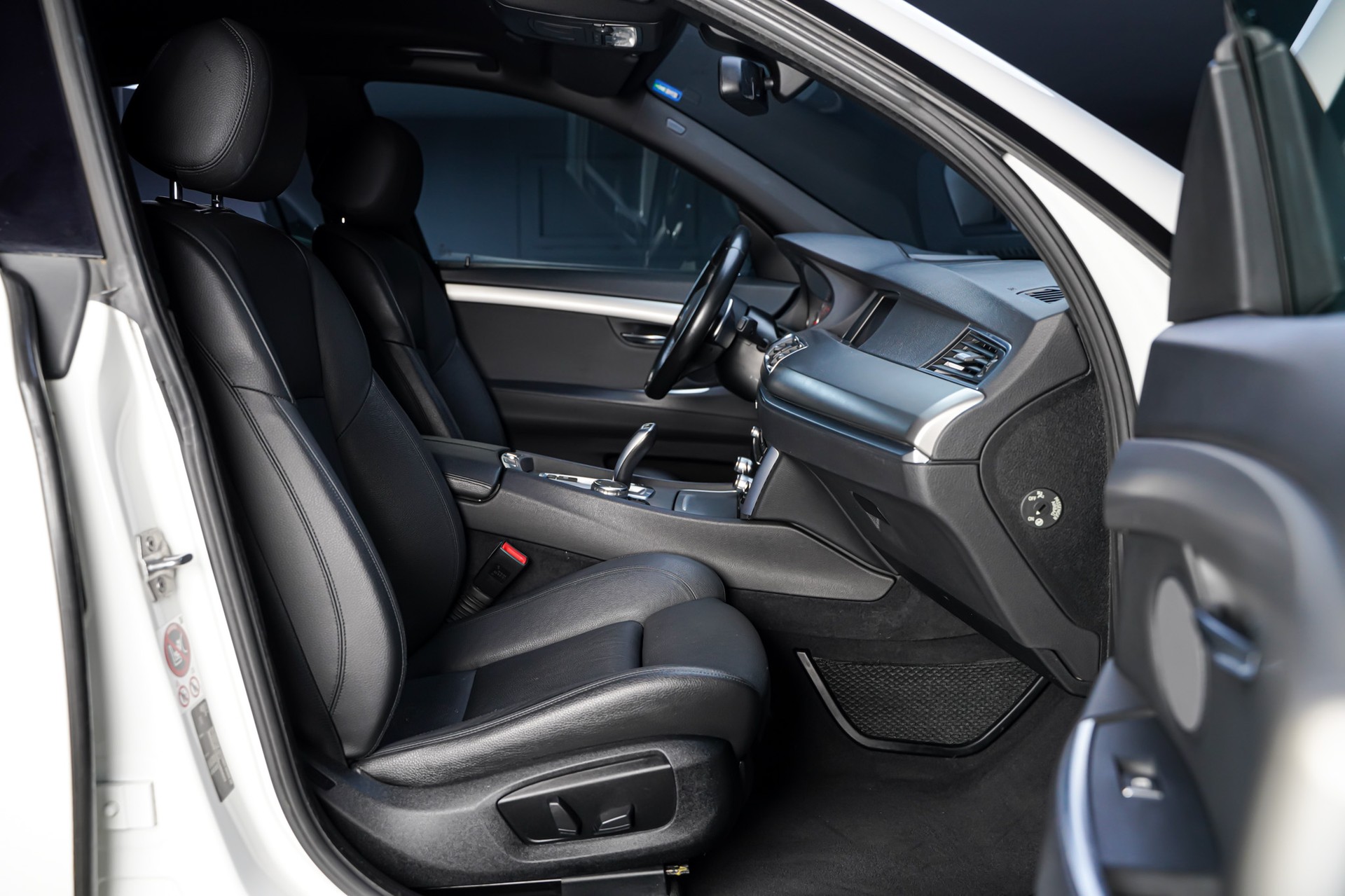 BMW 520d GT Steptronic-image-17