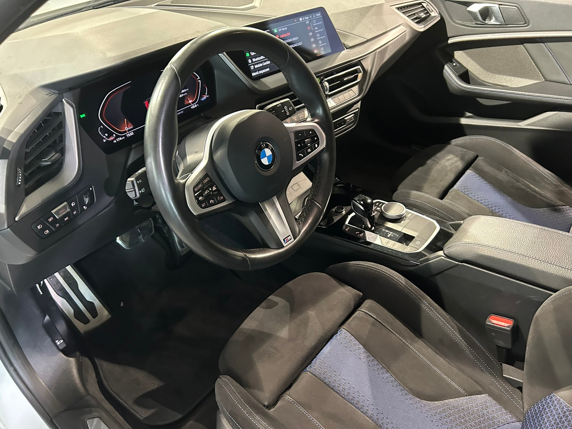 BMW X1 xDrive 30e M Sport Pro-image-18
