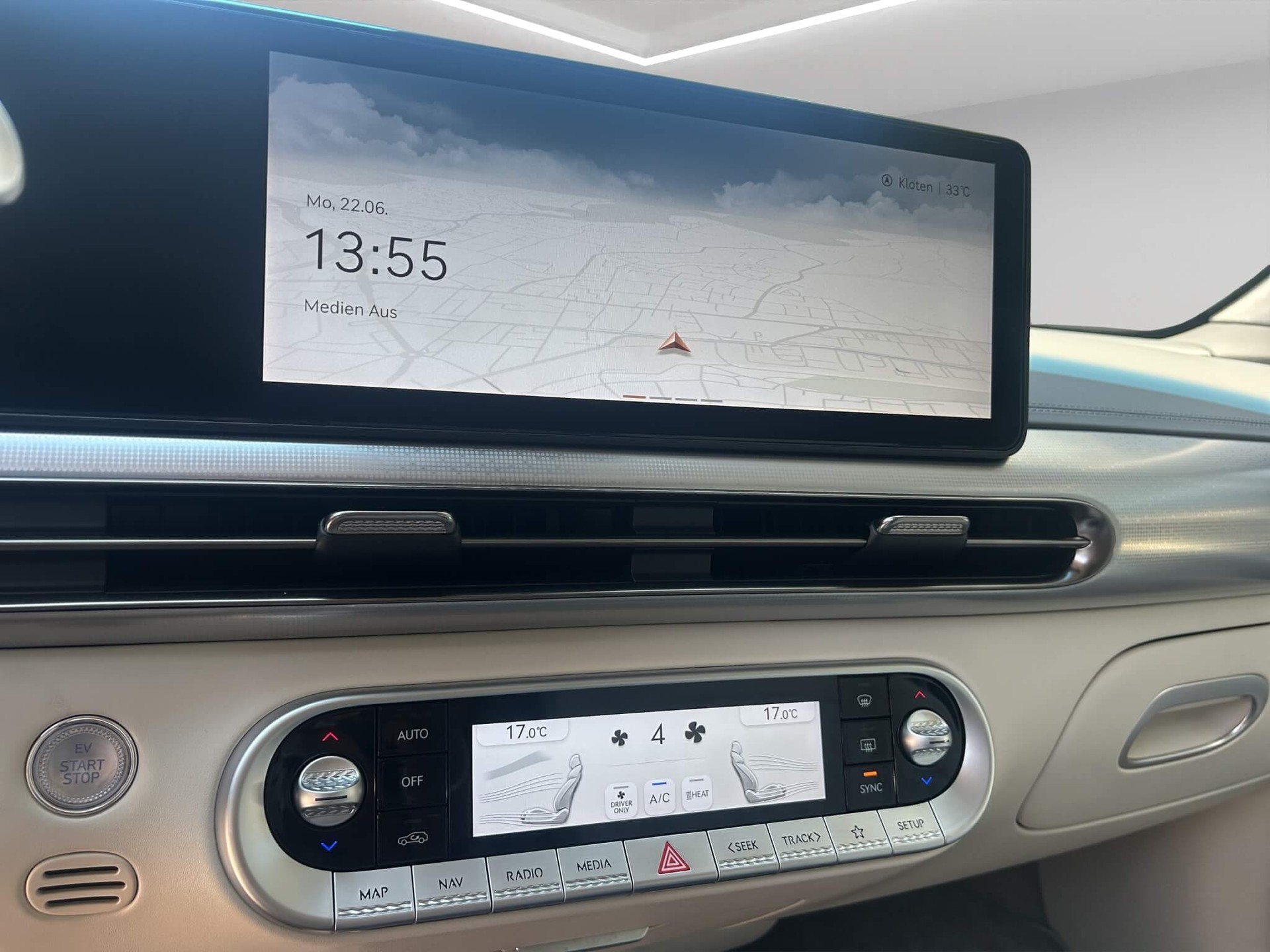 GENESIS GV60 Dual Motor Sport Plus AWD-image-10