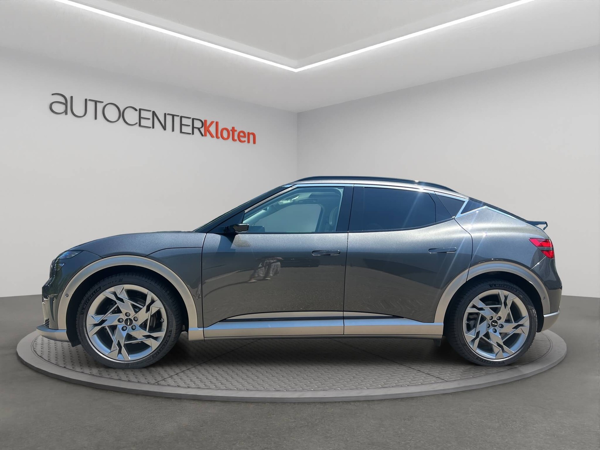 GENESIS GV60 Dual Motor Sport Plus AWD-image-2
