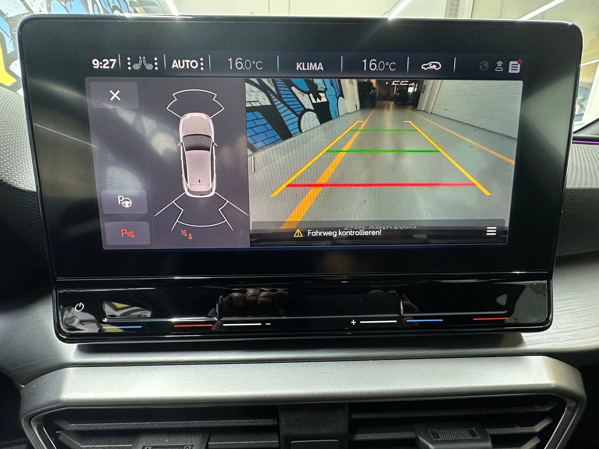 SEAT Leon 1.5 eTSI mHEV DSG FR-image-11