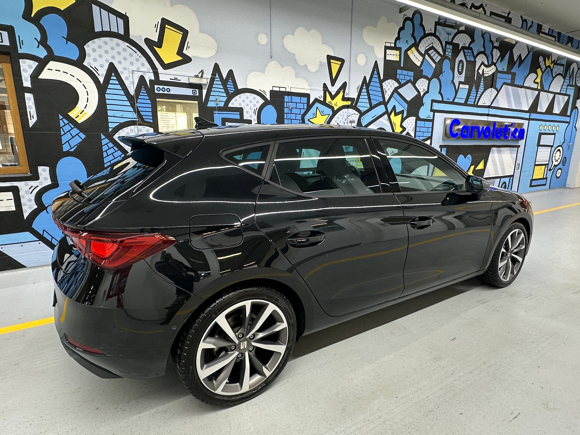 SEAT Leon 1.5 eTSI mHEV DSG FR-image-3