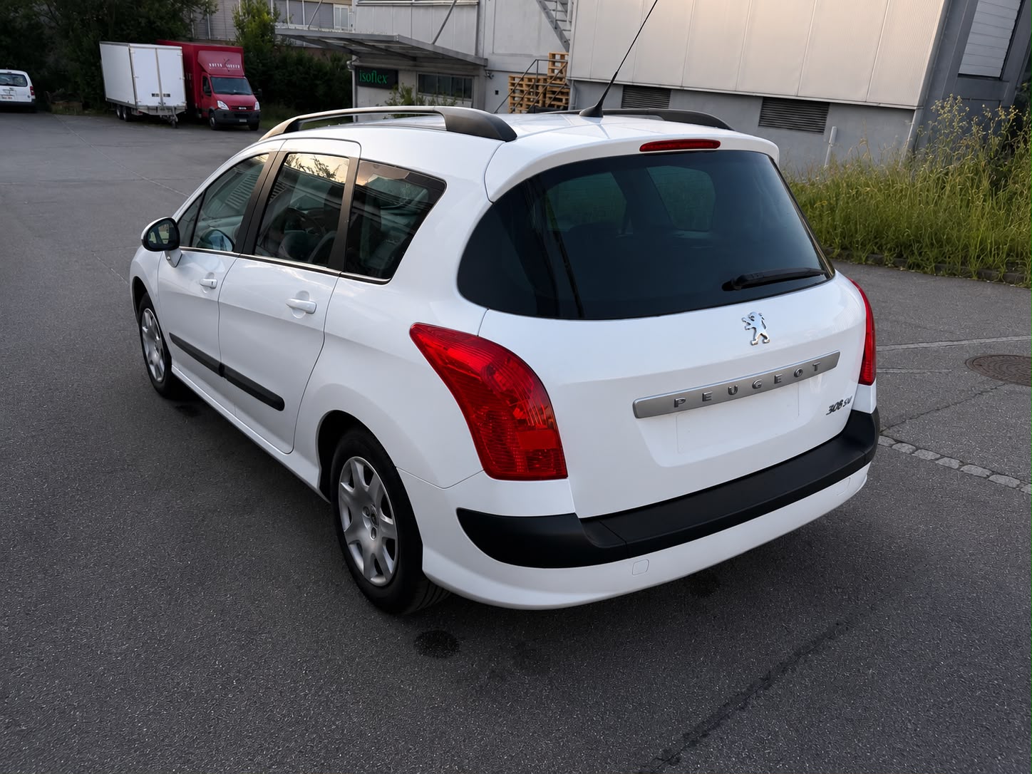 PEUGEOT 308 SW 1.6 16V VTI Sport-image-6
