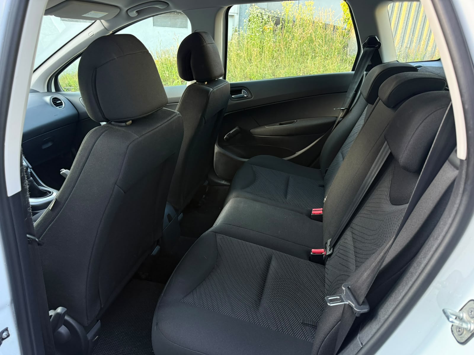 PEUGEOT 308 SW 1.6 16V VTI Sport-image-12