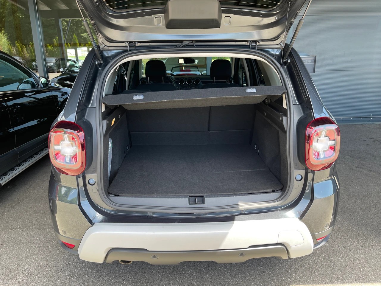 DACIA Duster dCi 115 Comfort 4x4-image-12