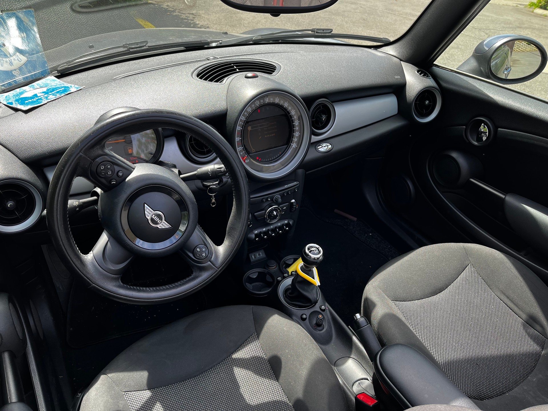 MINI 1.6i Cooper-image-5