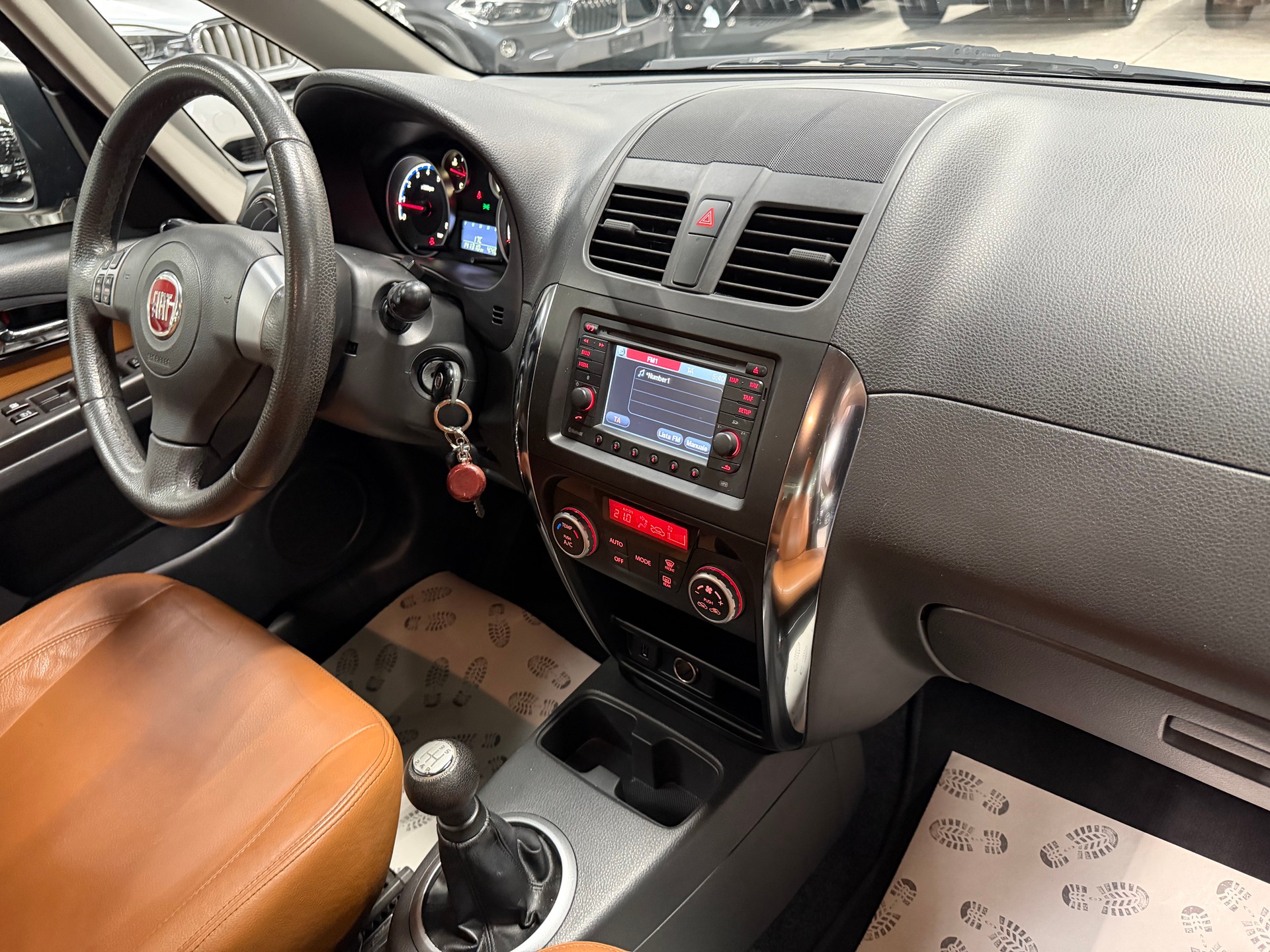 FIAT Sedici 1.6 4WD Luxury-image-15