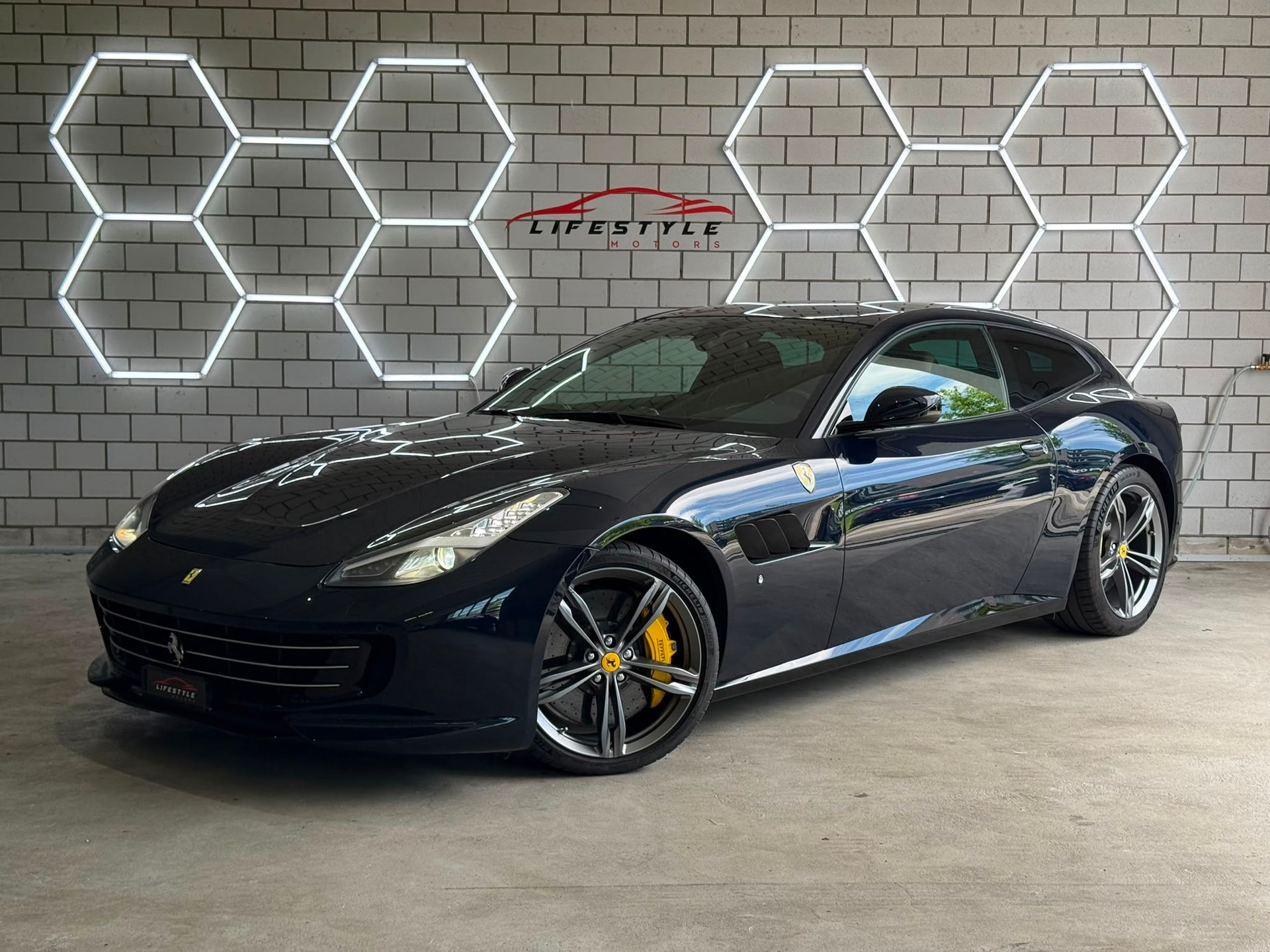 FERRARI GTC 4 Lusso-image-0