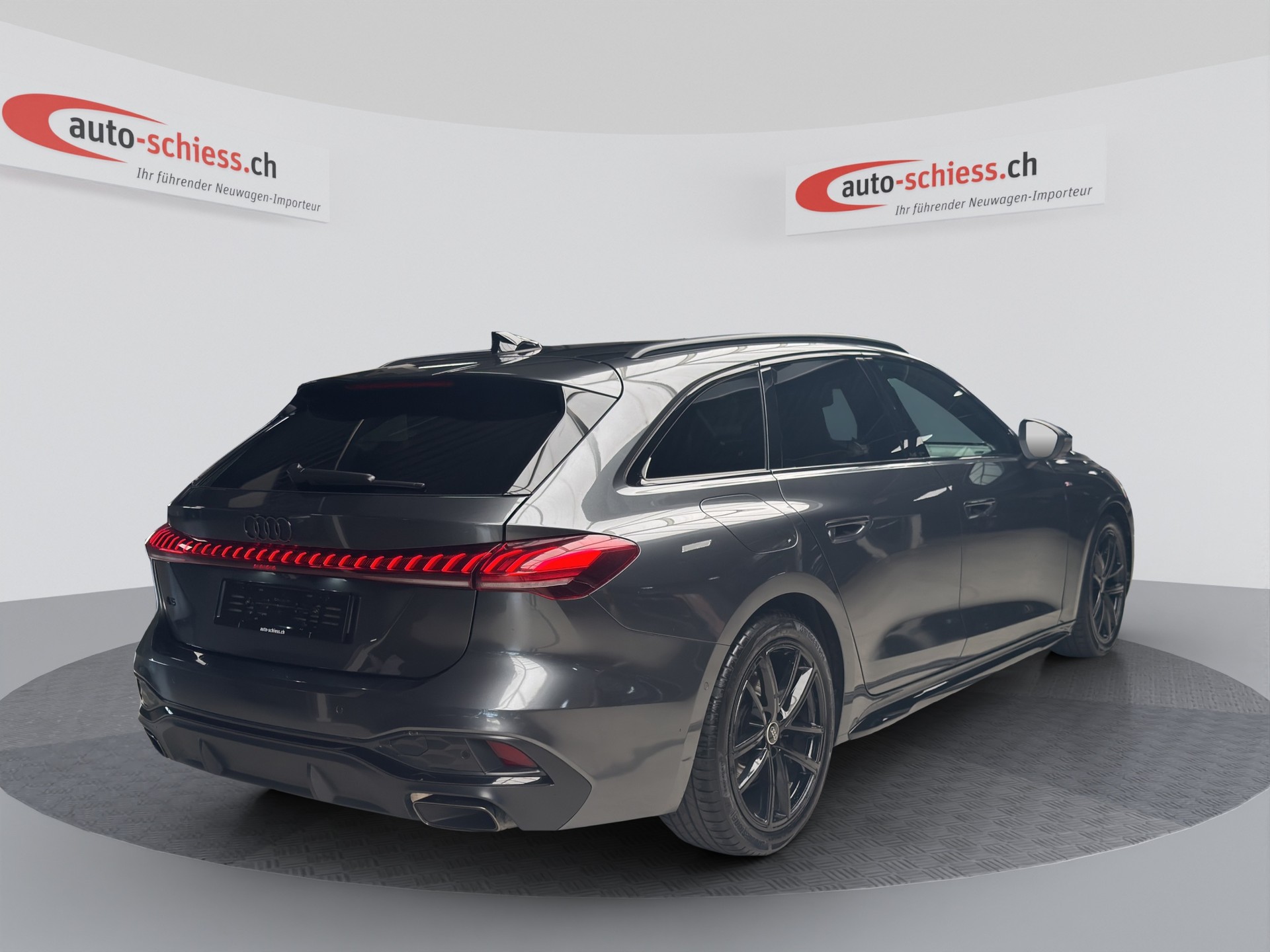 AUDI A5 Avant S Line Black LineTFSI-image-4