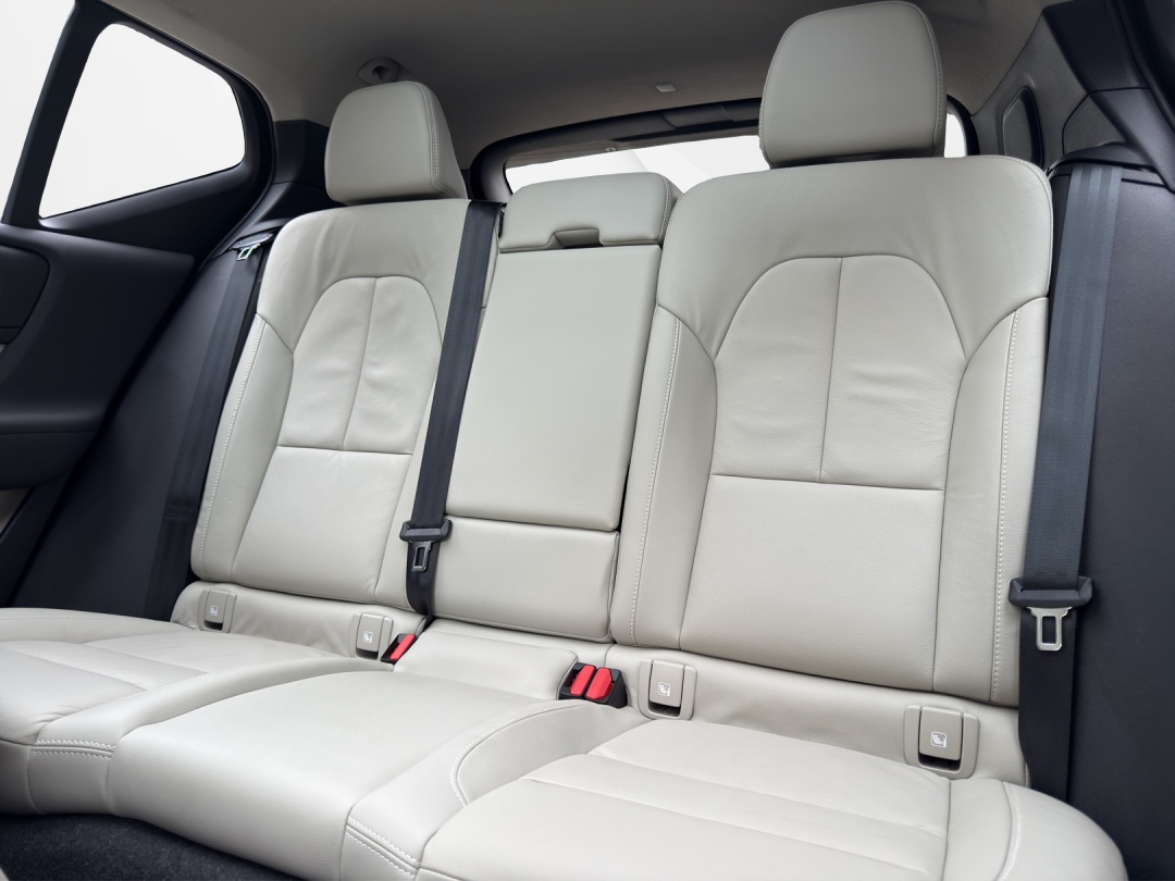 VOLVO XC40 T5 TwE Inscription DCT-image-10