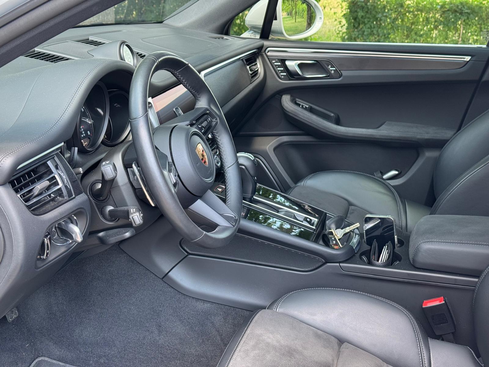 PORSCHE 2.9 V6 GTS-image-3