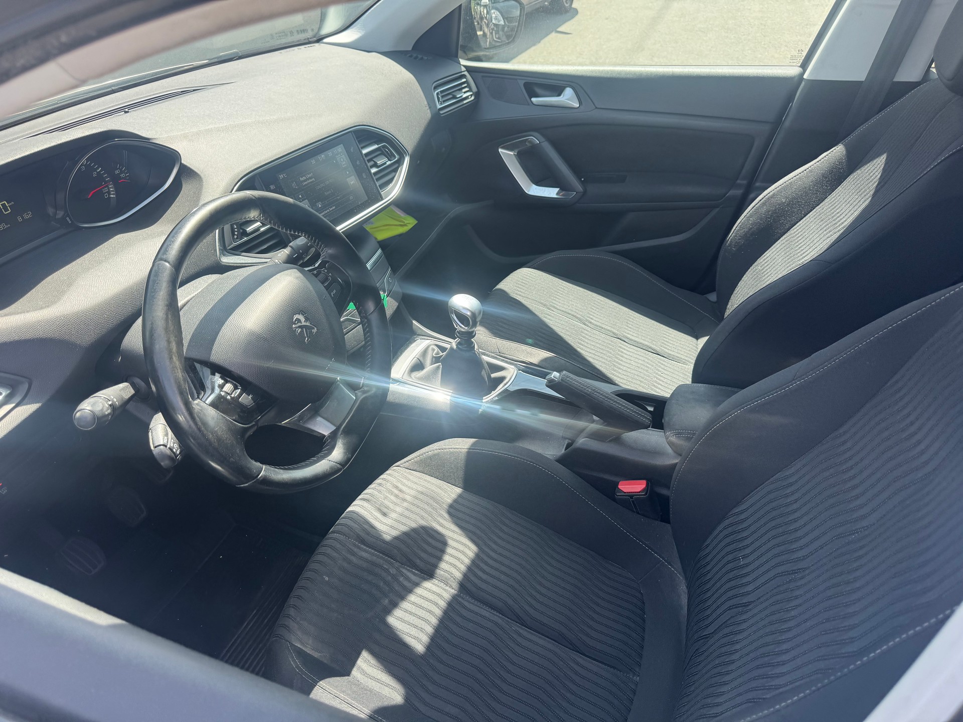 PEUGEOT 308 1.2 THP Active-image-10