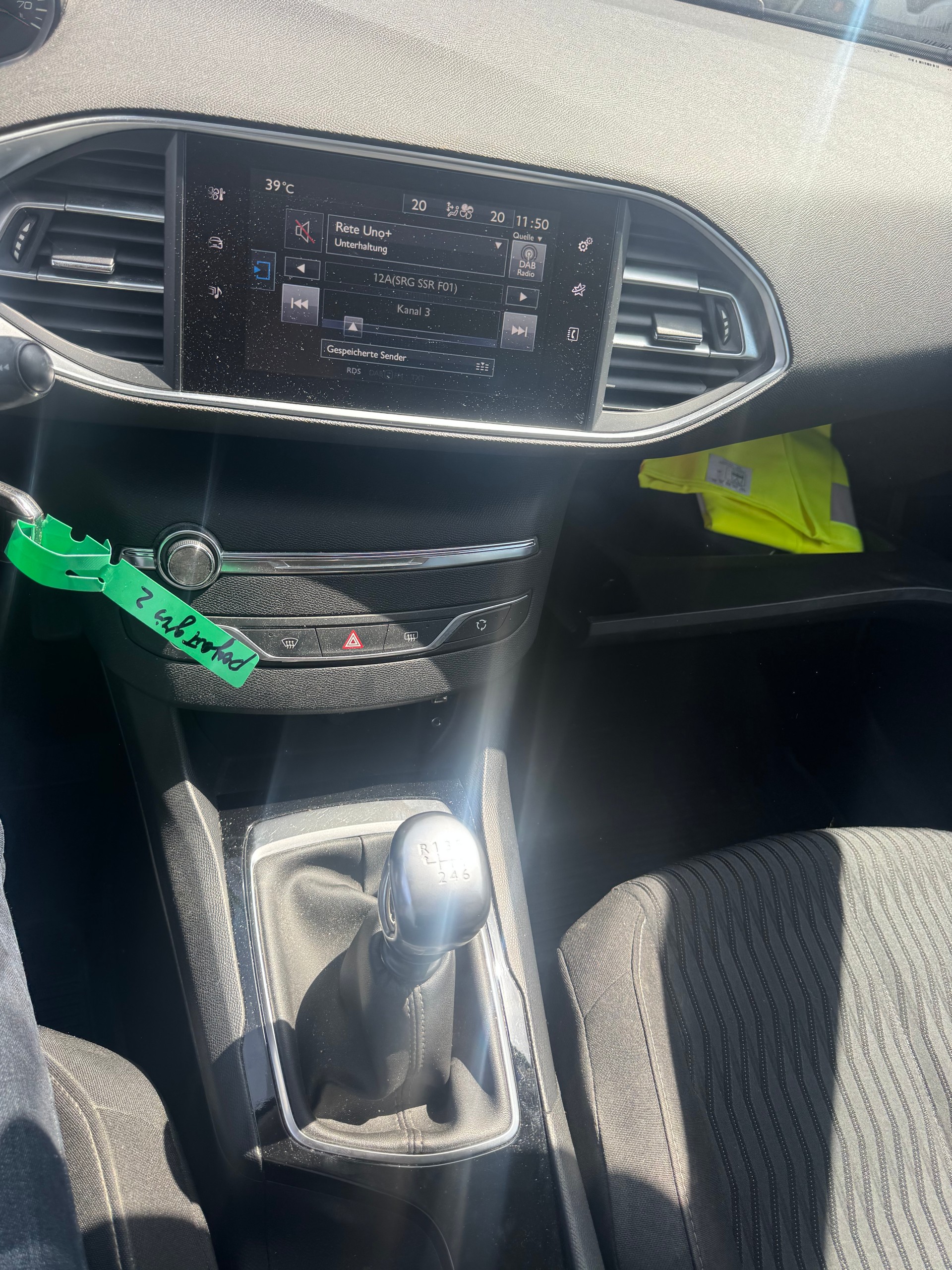 PEUGEOT 308 1.2 THP Active-image-12