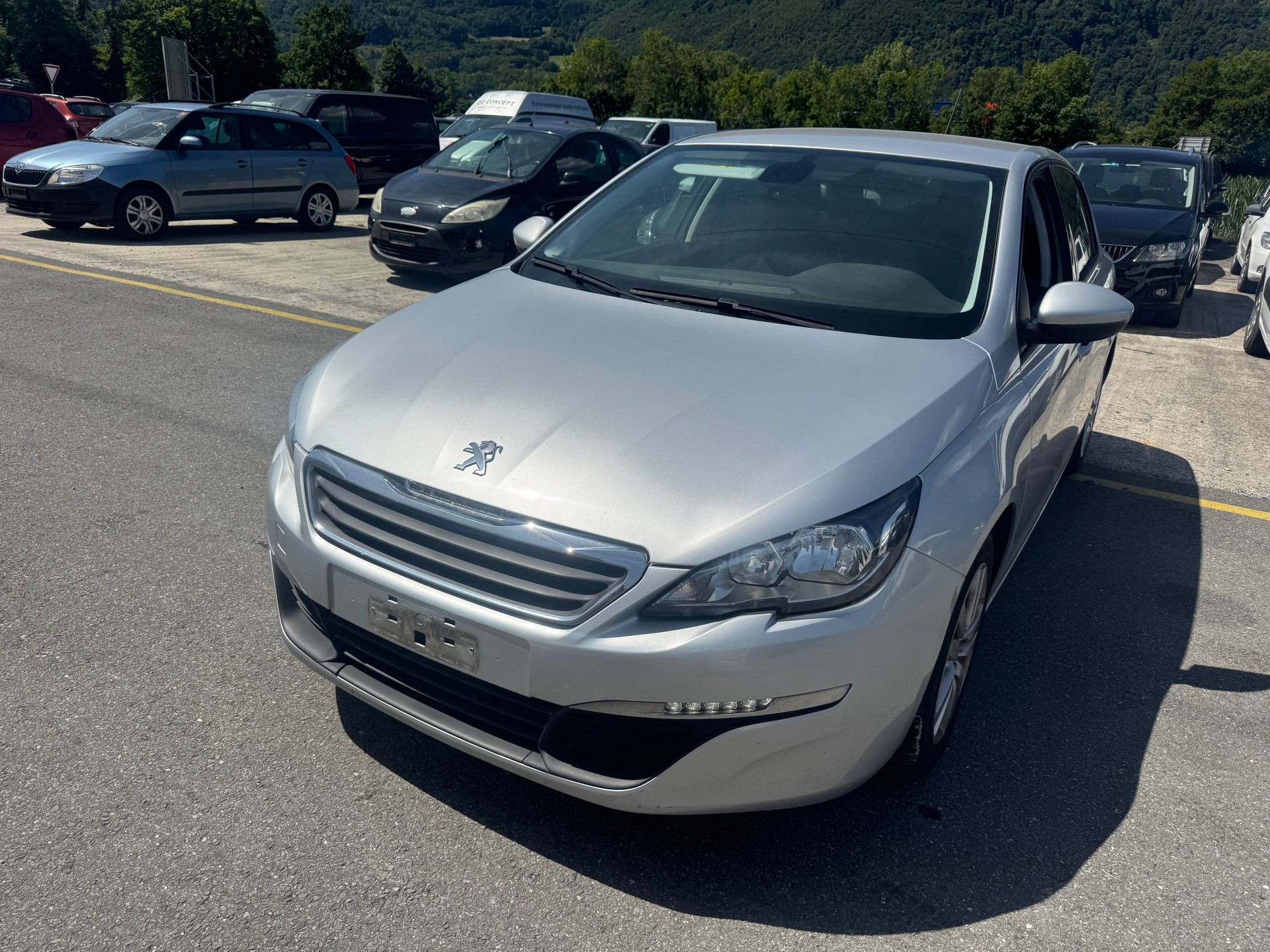 PEUGEOT 308 1.2 THP Active-image-3