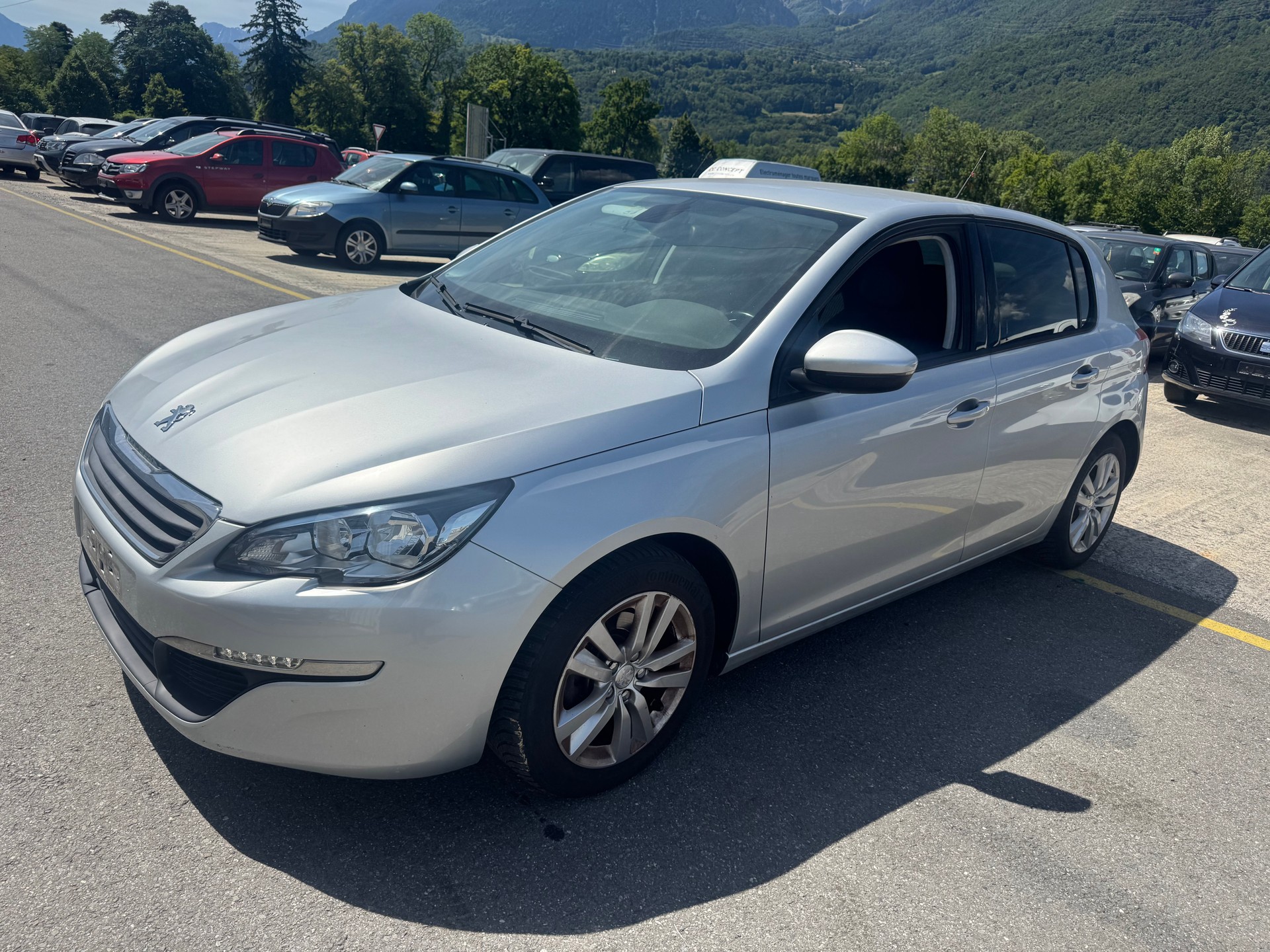 PEUGEOT 308 1.2 THP Active-image-0