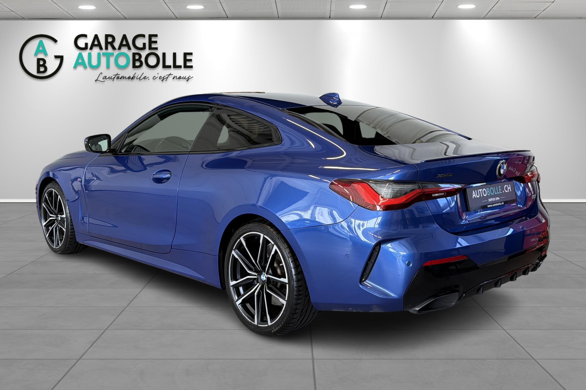 BMW M440i xDrive 48V Coupé Steptronic-image-4