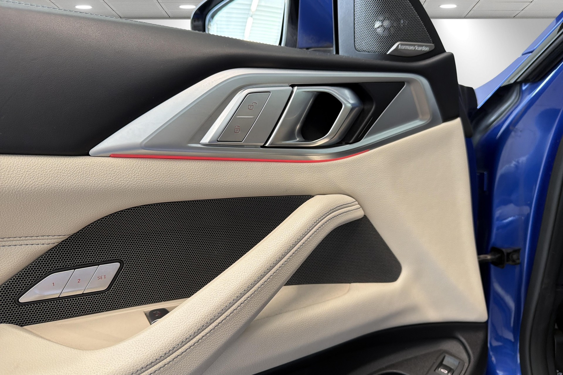 BMW M440i xDrive 48V Coupé Steptronic-image-17