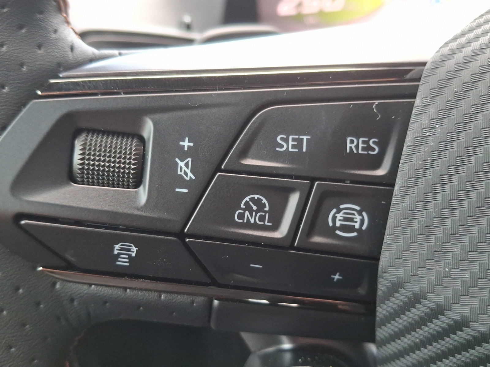 CUPRA Raval 52 kWh Dynamic+ Launch Edition-image-15