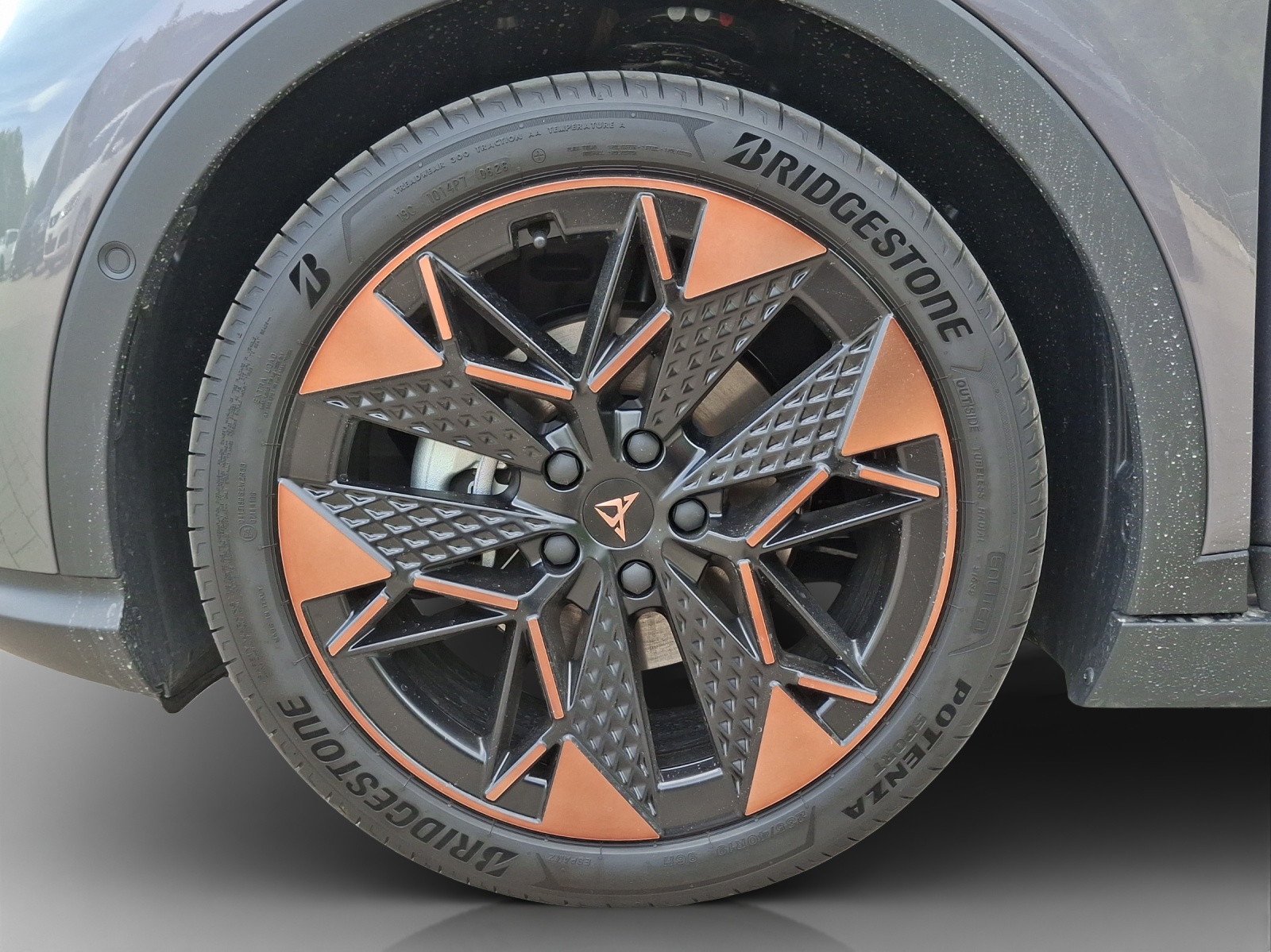 CUPRA Raval 52 kWh Dynamic+ Launch Edition-image-13