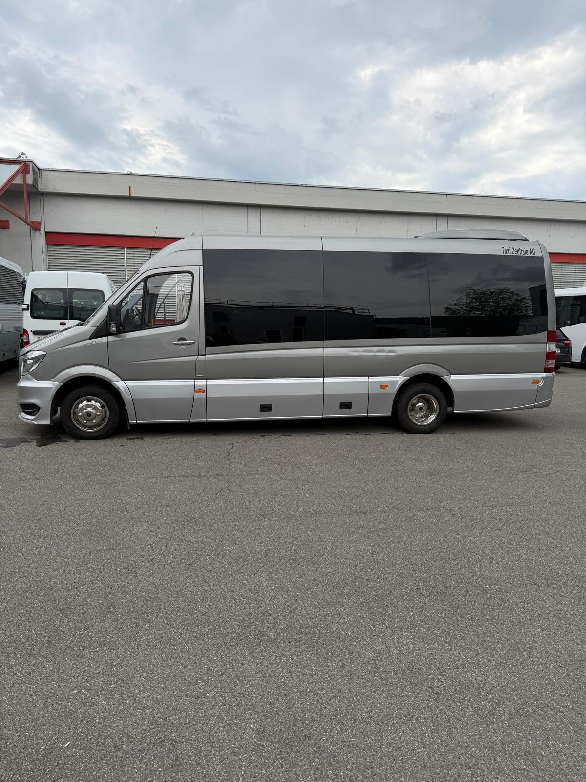 MERCEDES-BENZ 519 BT ***Frisch ab MFK***-image-3