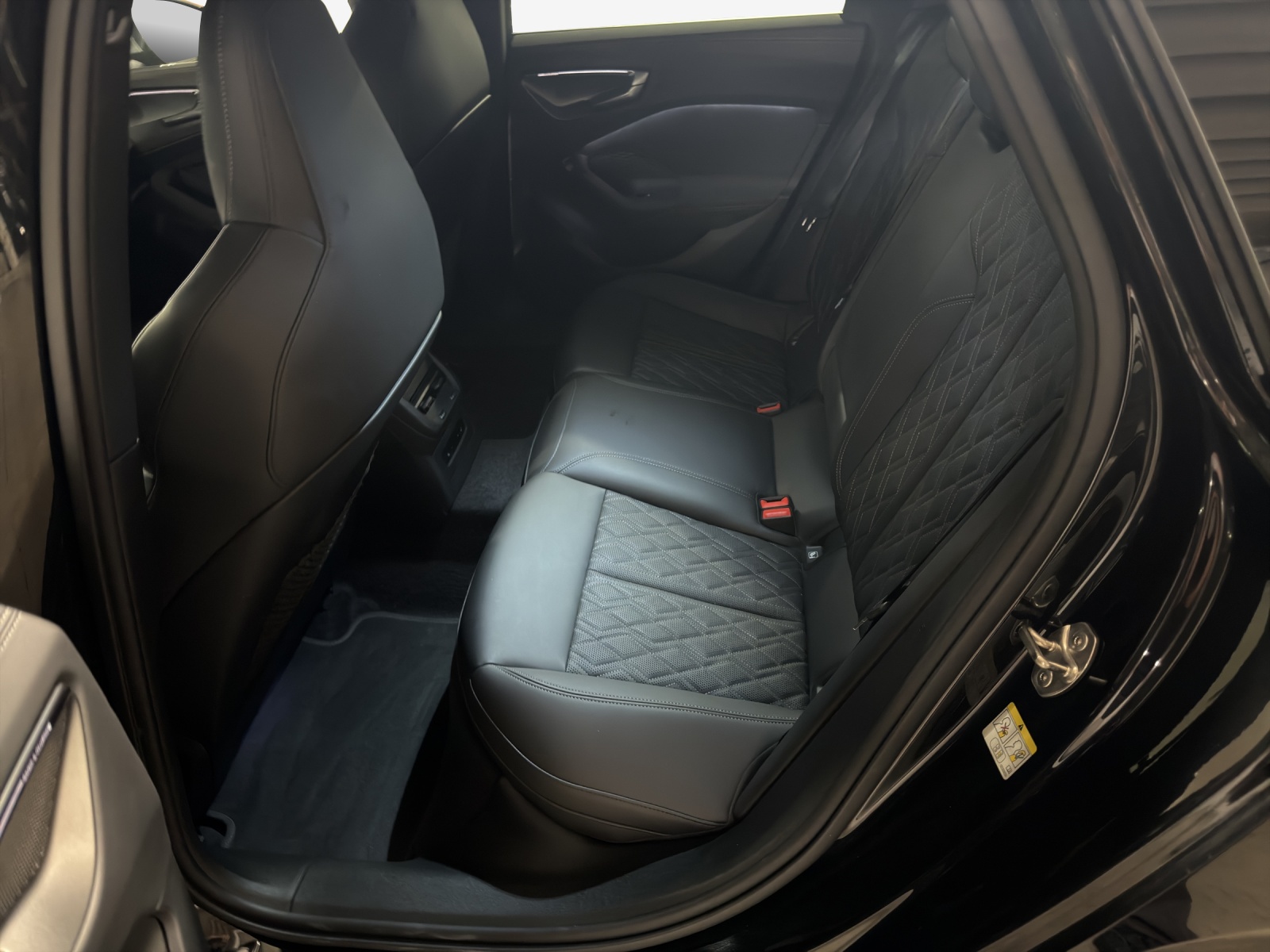 AUDI S5 Avant TFSI quattro S tronic-image-11