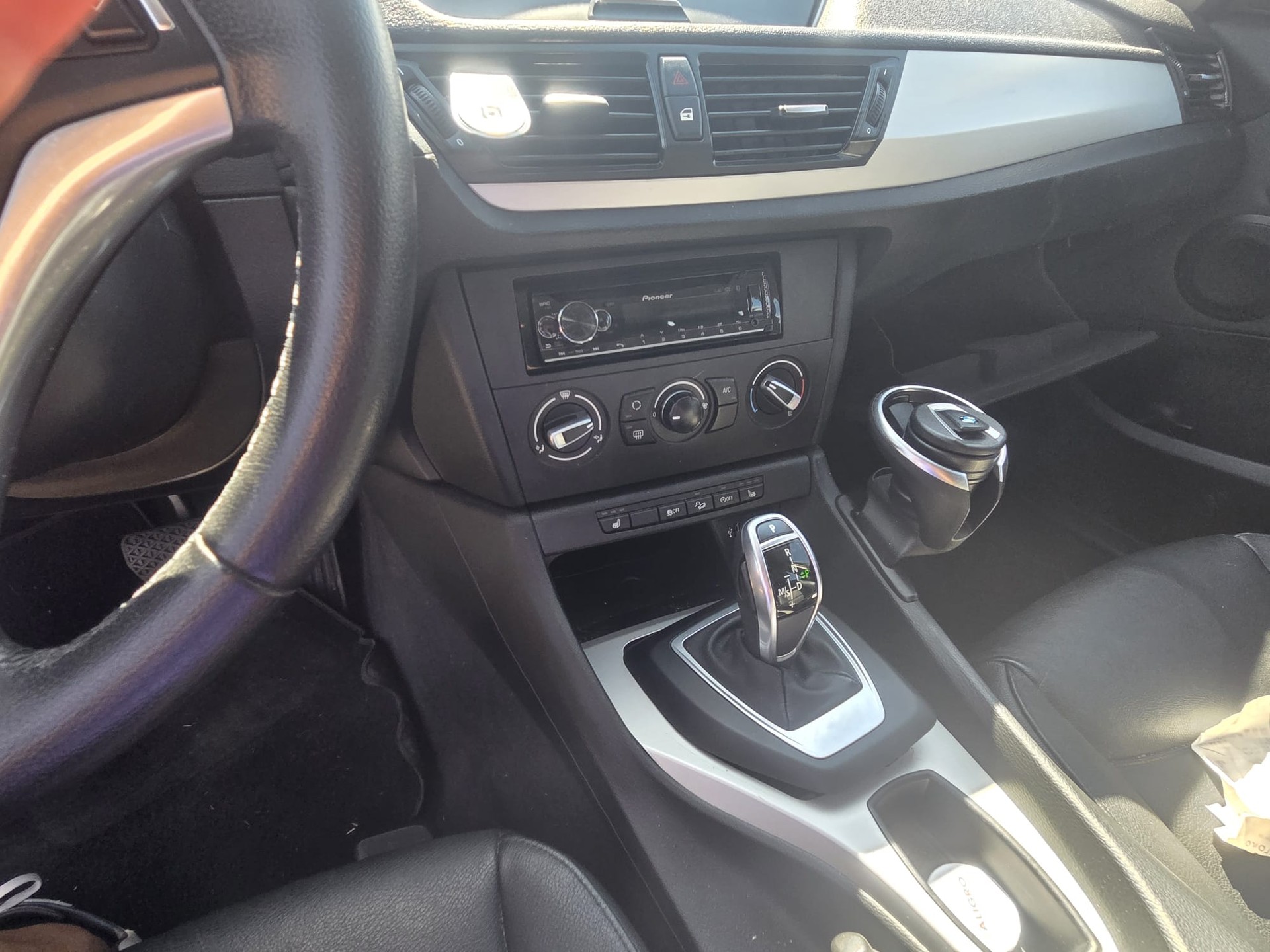 BMW X1 xDrive 18d Steptronic-image-4