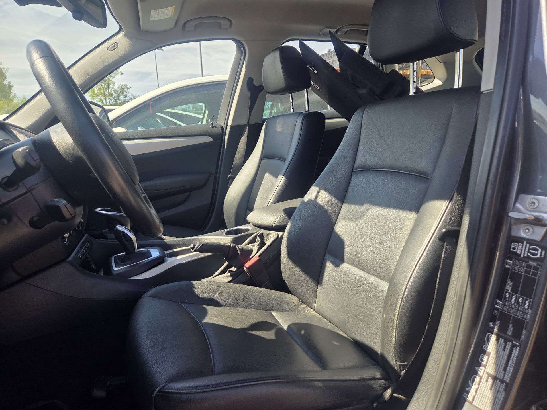 BMW X1 xDrive 18d Steptronic-image-6